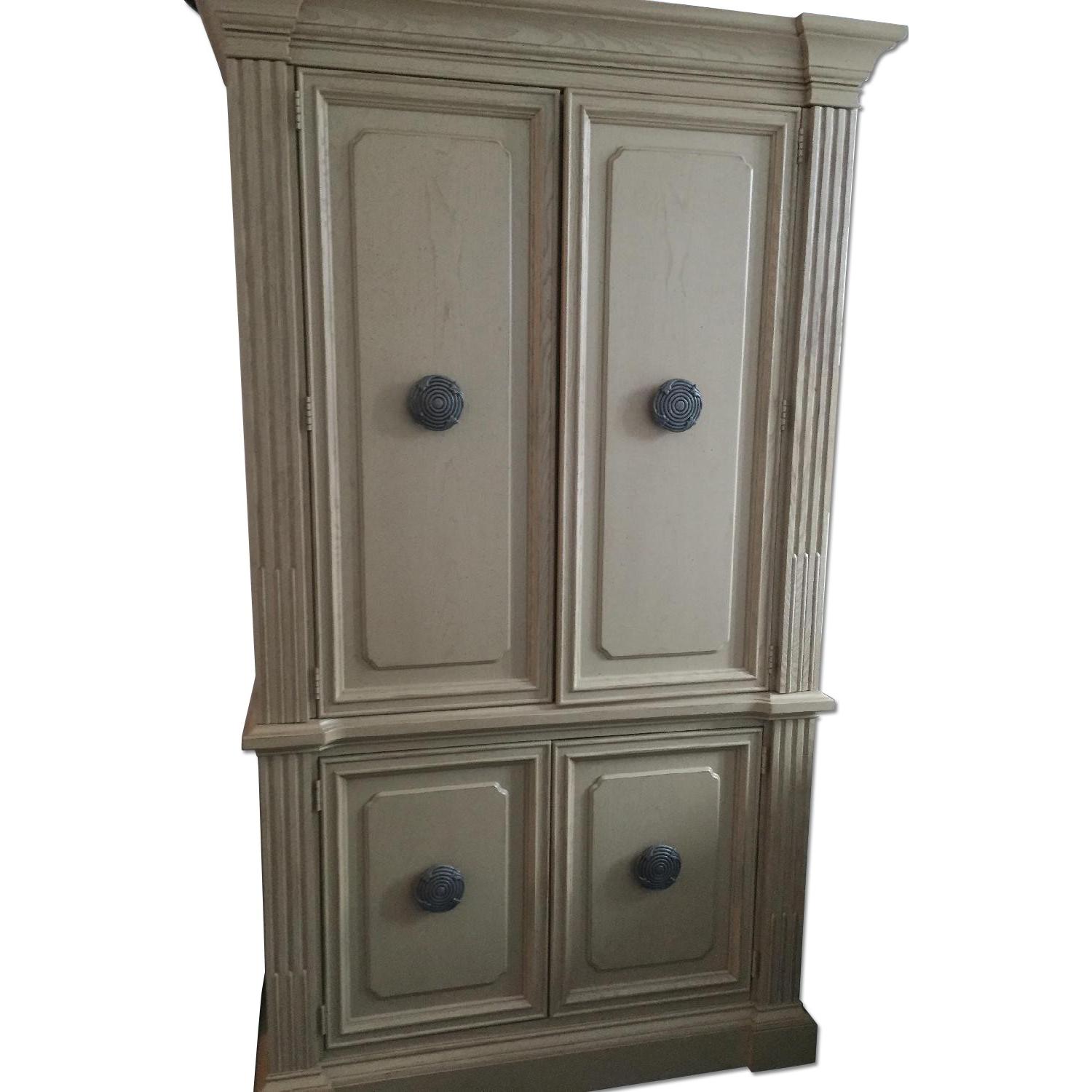 Stanley Furniture 6 Piece Solid Oak Bedroom Set - image-12