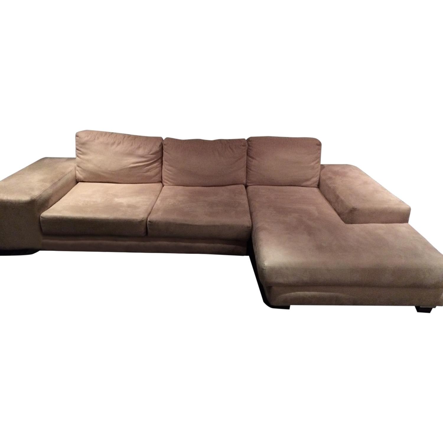 Viesso Strata Sectional with Chaise - image-0