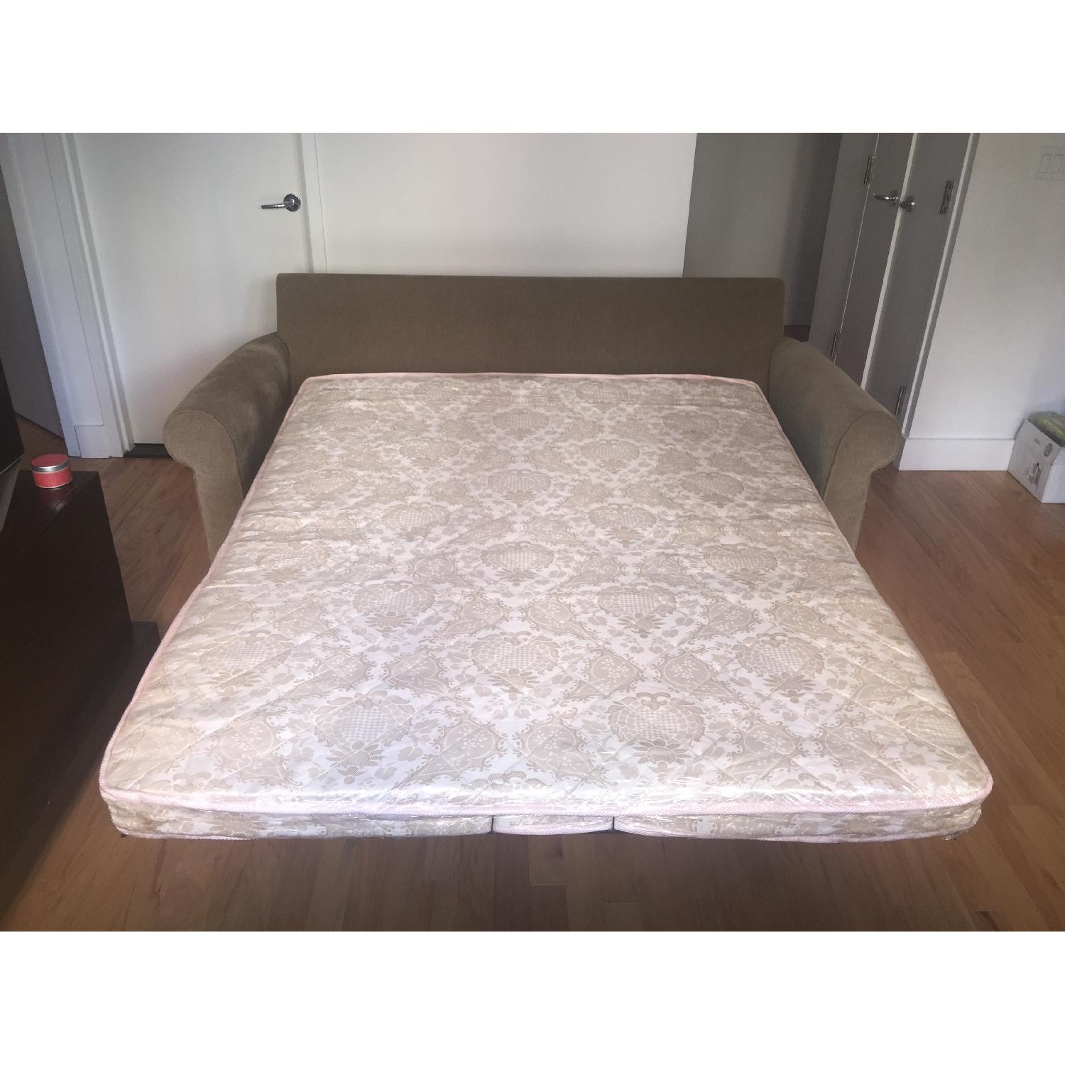 Raymour & Flanigan Kathy Ireland Madelyne Sleeper Sofa/Couch - image-2