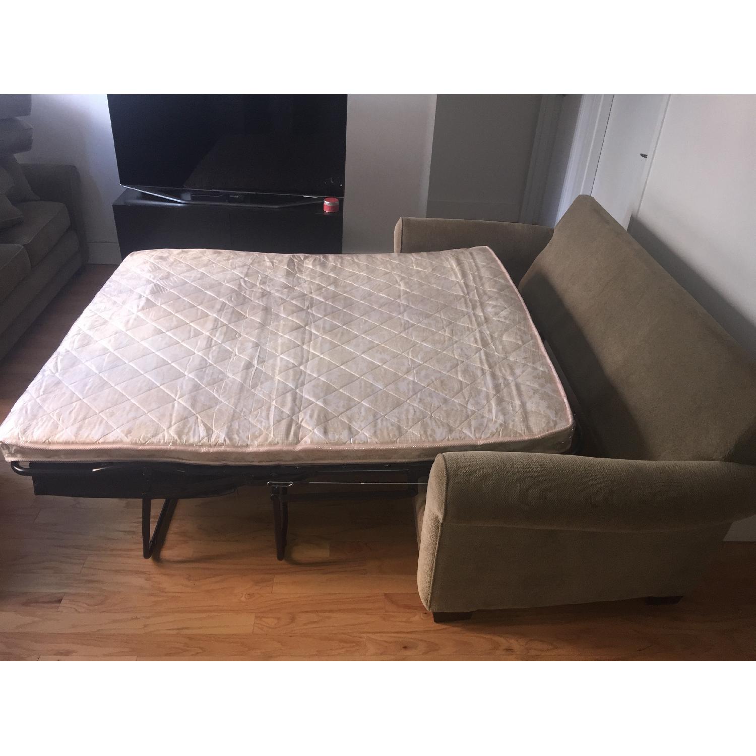 Raymour & Flanigan Kathy Ireland Madelyne Sleeper Sofa/Couch - image-3