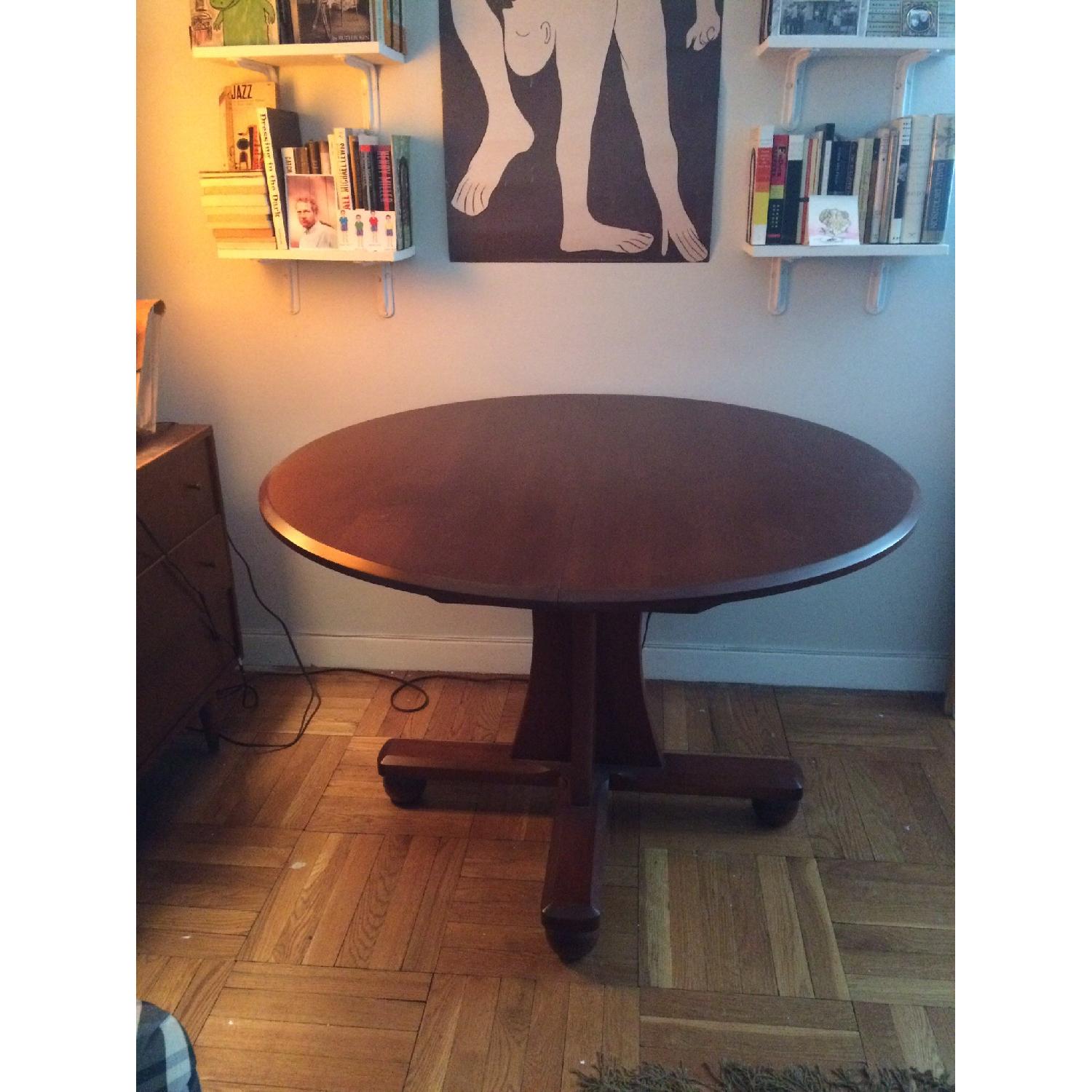 Ethan Allen Expandable Round Dining Room Table AptDeco