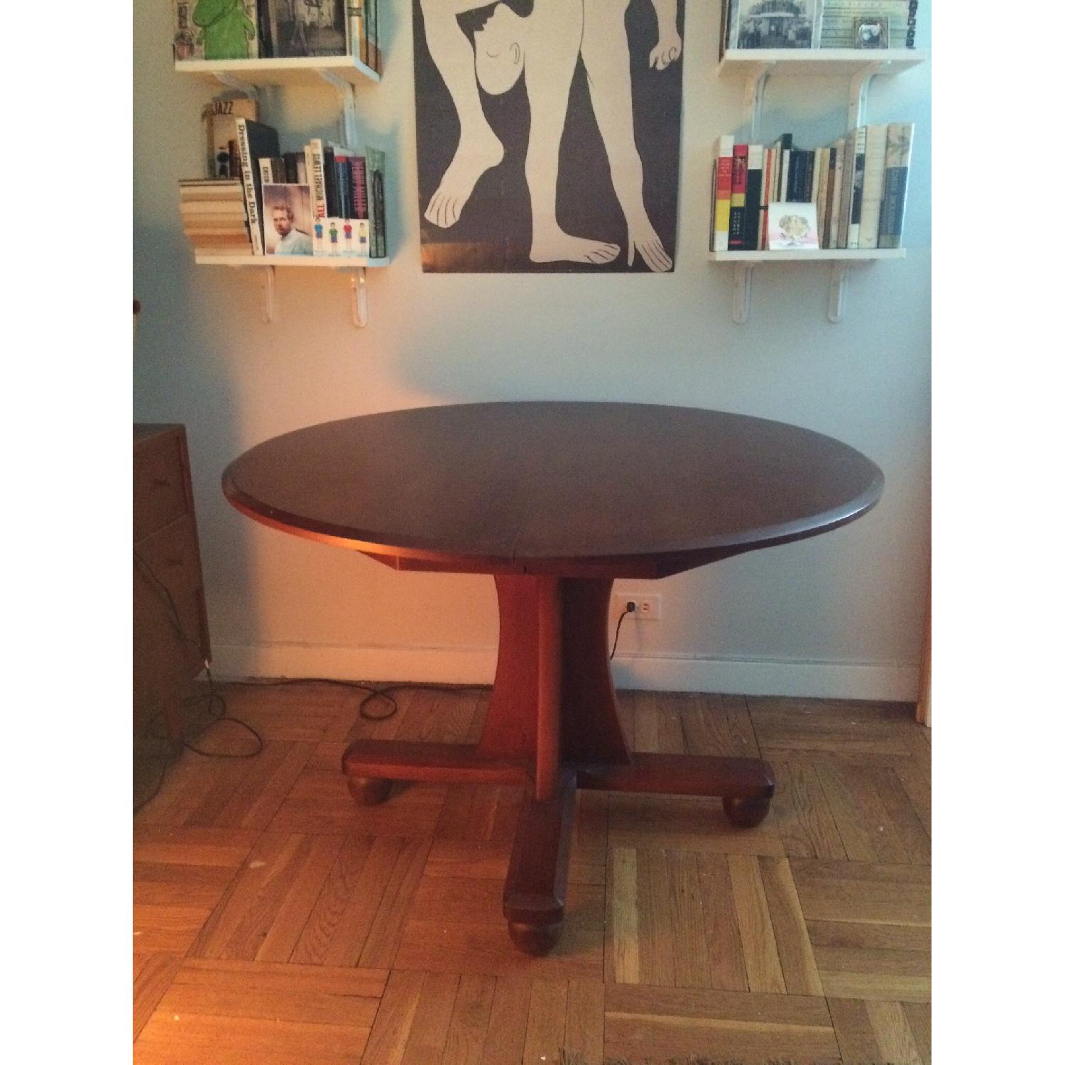 Ethan Allen Expandable Round Dining Room Table AptDeco