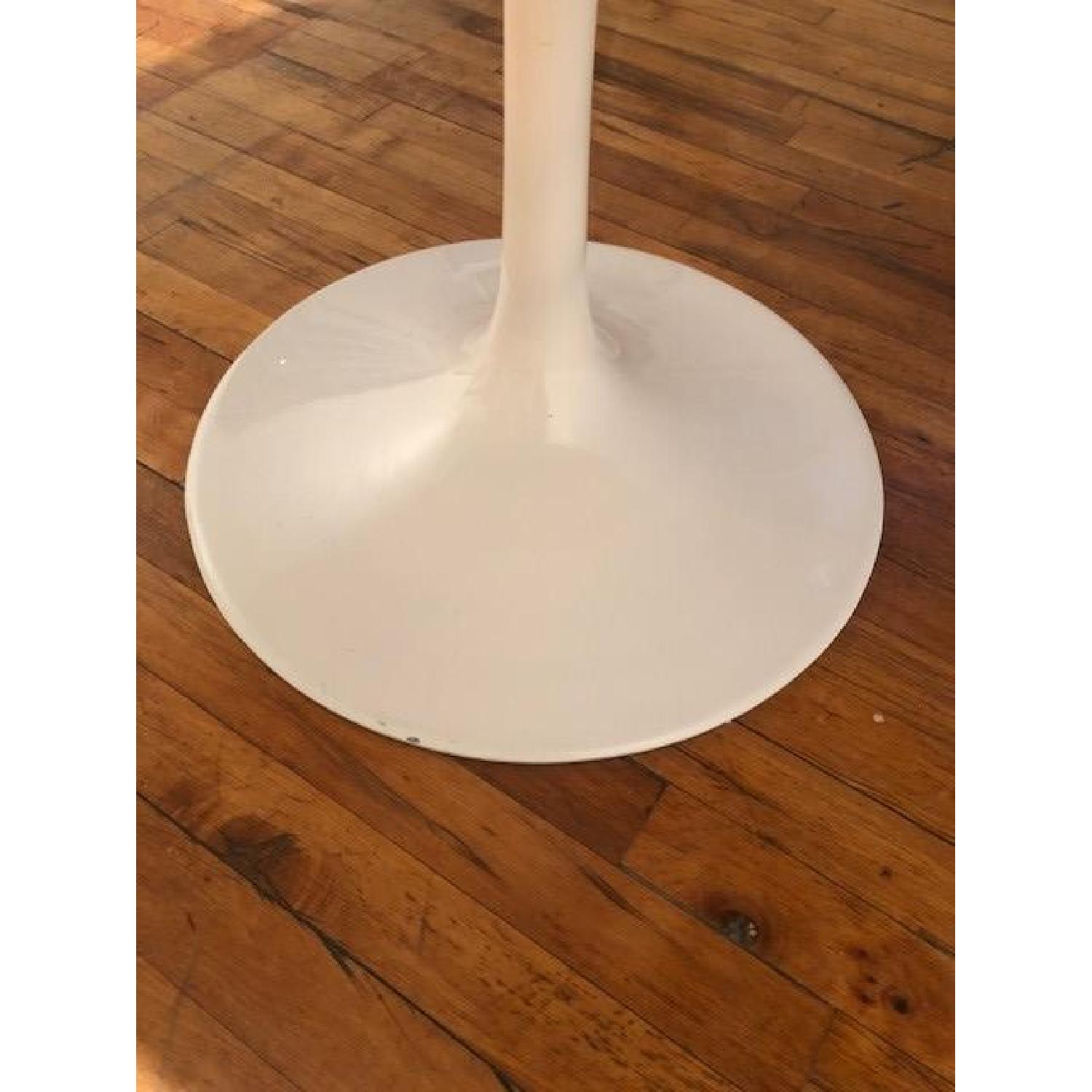 Rove Concepts Mid Century Modern Round Tulip Dining Table - image-3