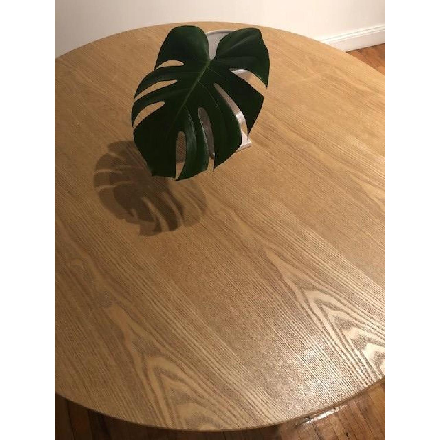 Rove Concepts Mid Century Modern Round Tulip Dining Table - image-5