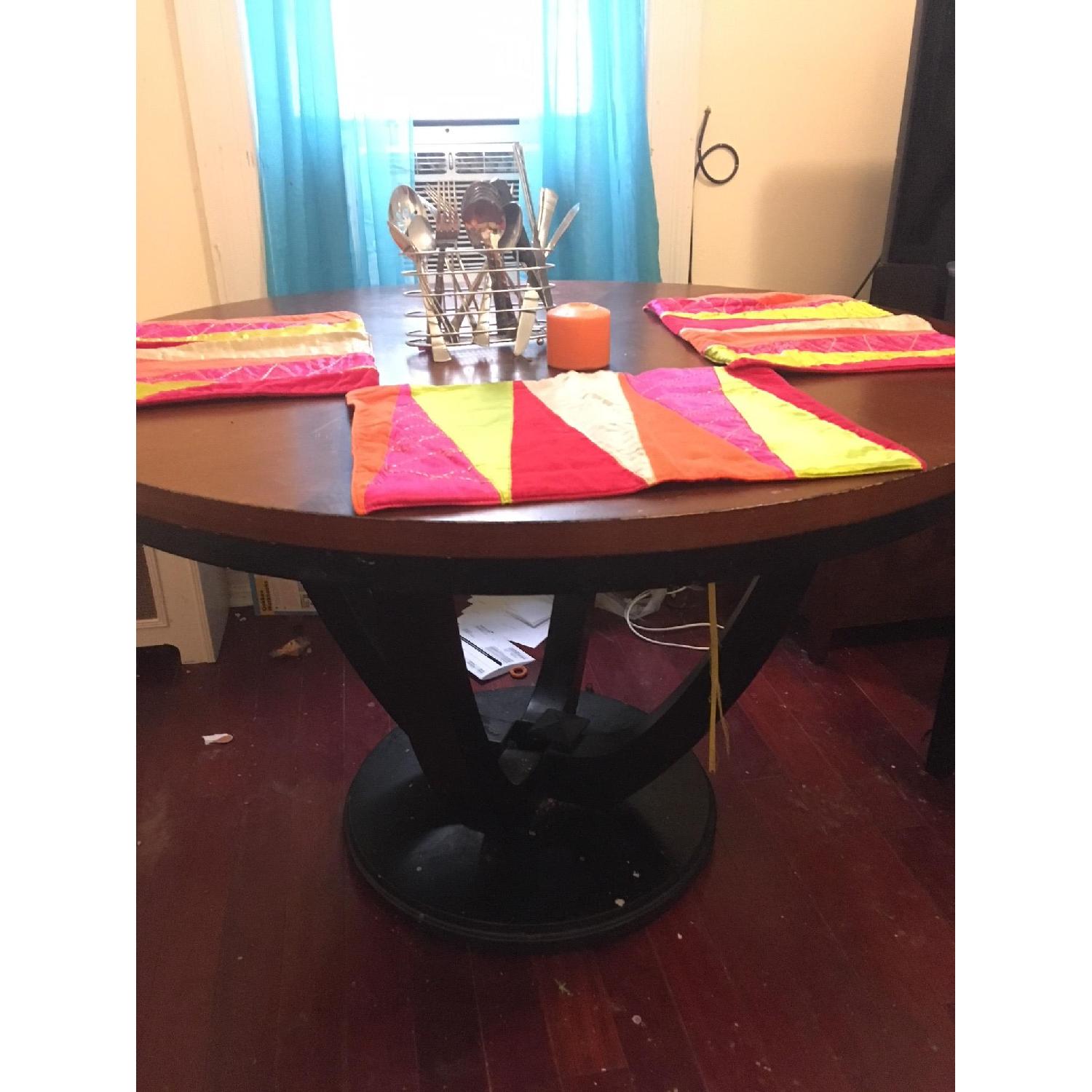 Coaster Boyer Contemporary Two-Tone Round Table - image-1