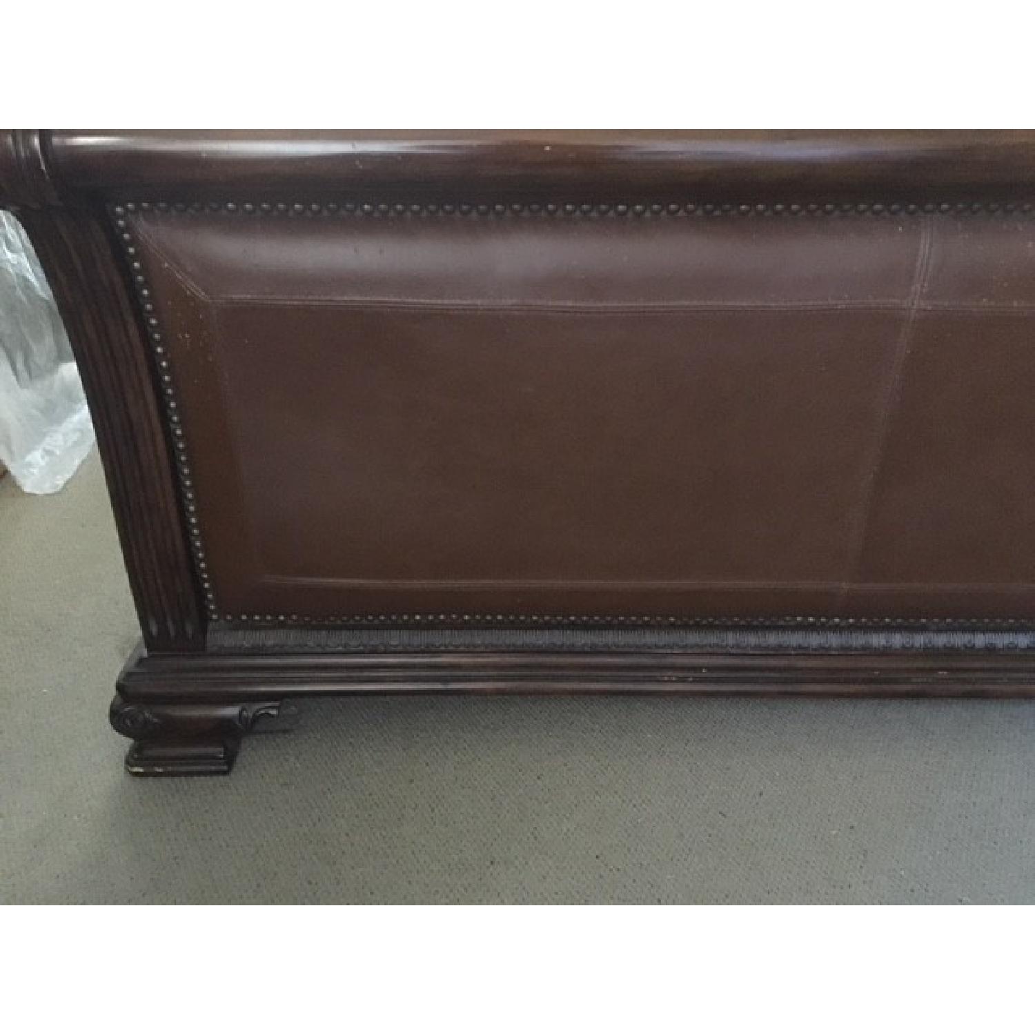 Raymour & Flanigan King Size Wood & Leather Sleigh Bed - image-6