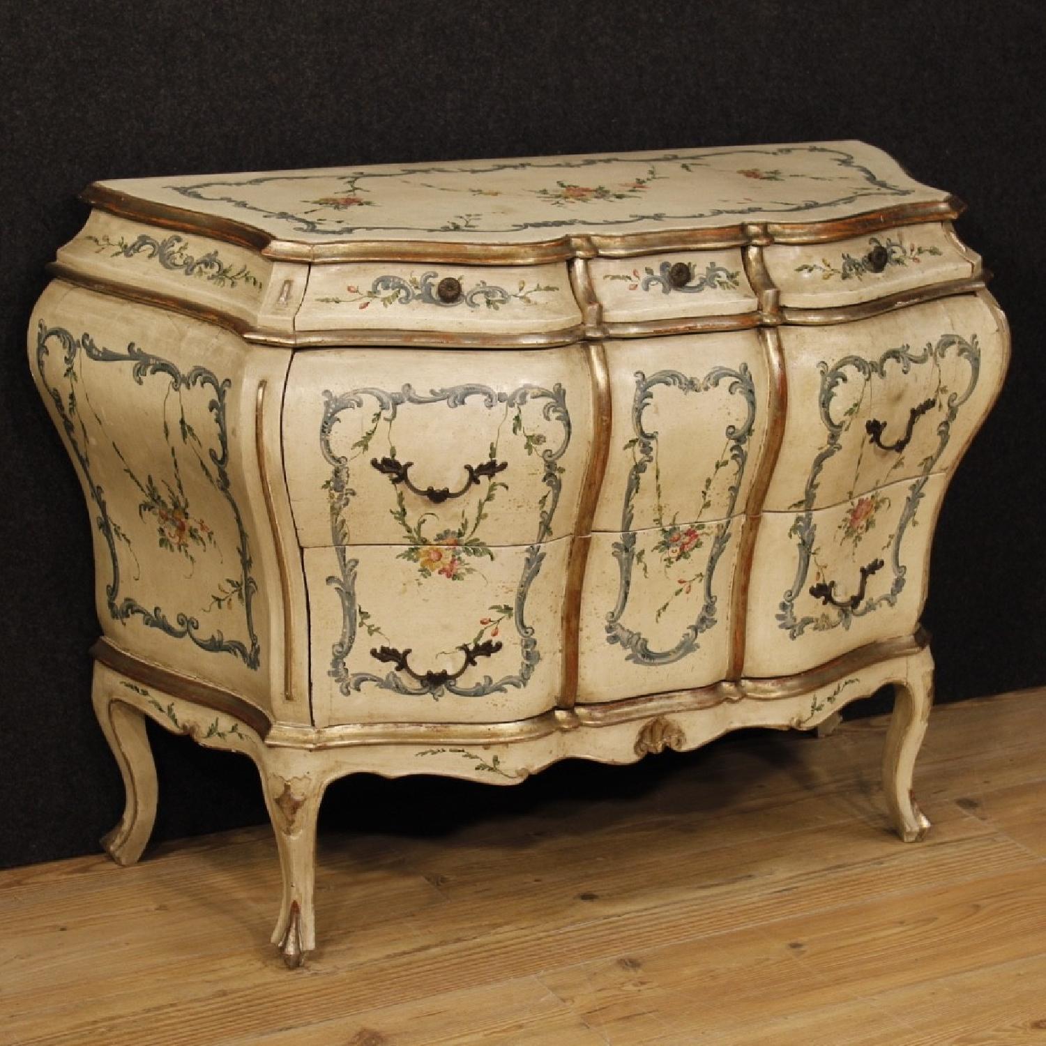 Venetian Dresser in Lacquered Silvered & Painted Wood - image-8