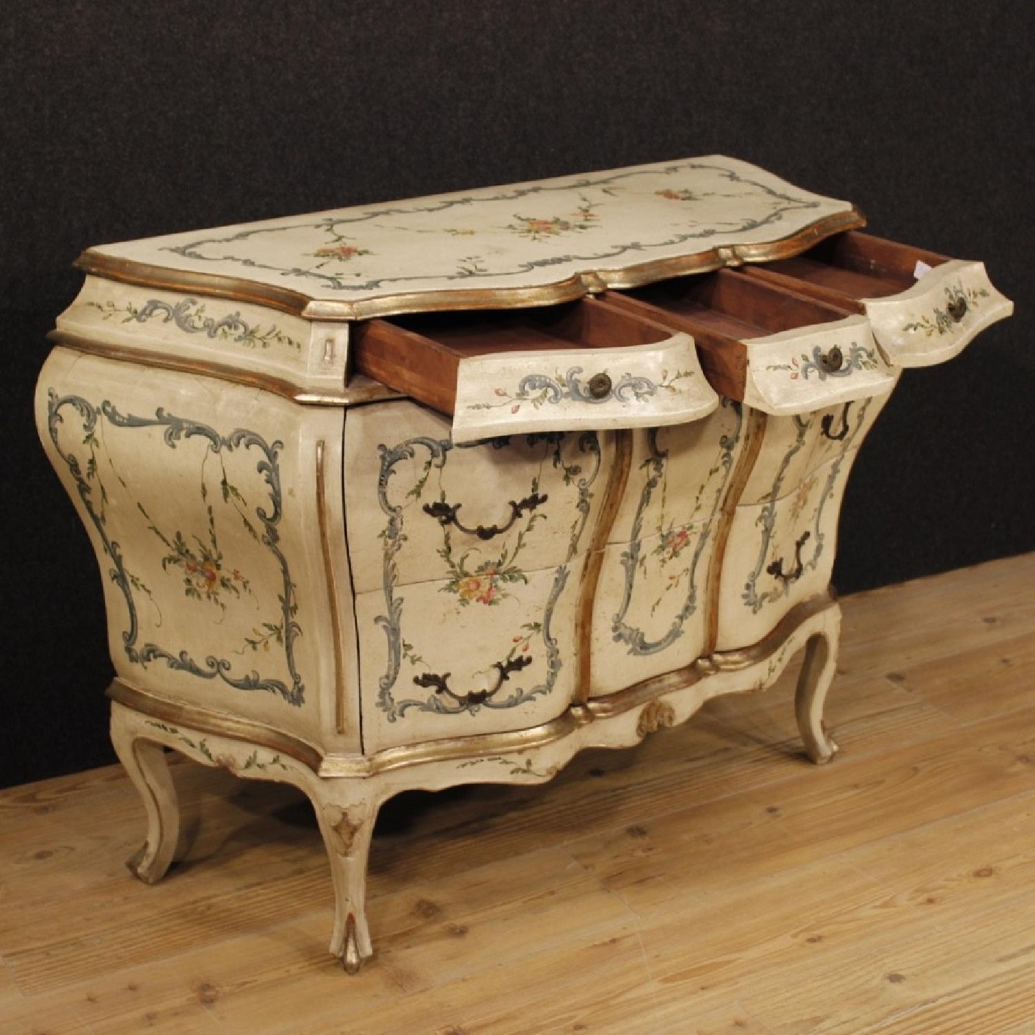 Venetian Dresser in Lacquered Silvered & Painted Wood - image-9