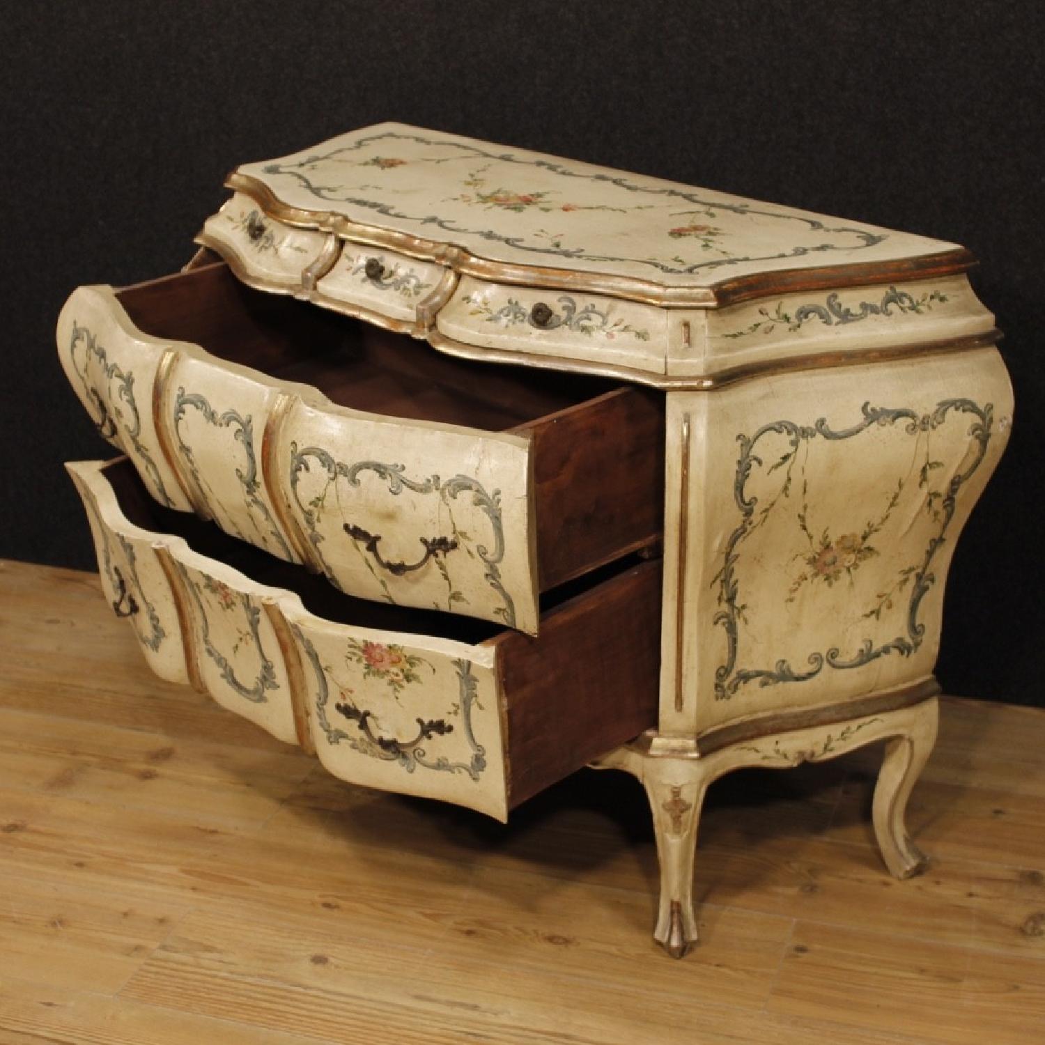 Venetian Dresser in Lacquered Silvered & Painted Wood - image-10