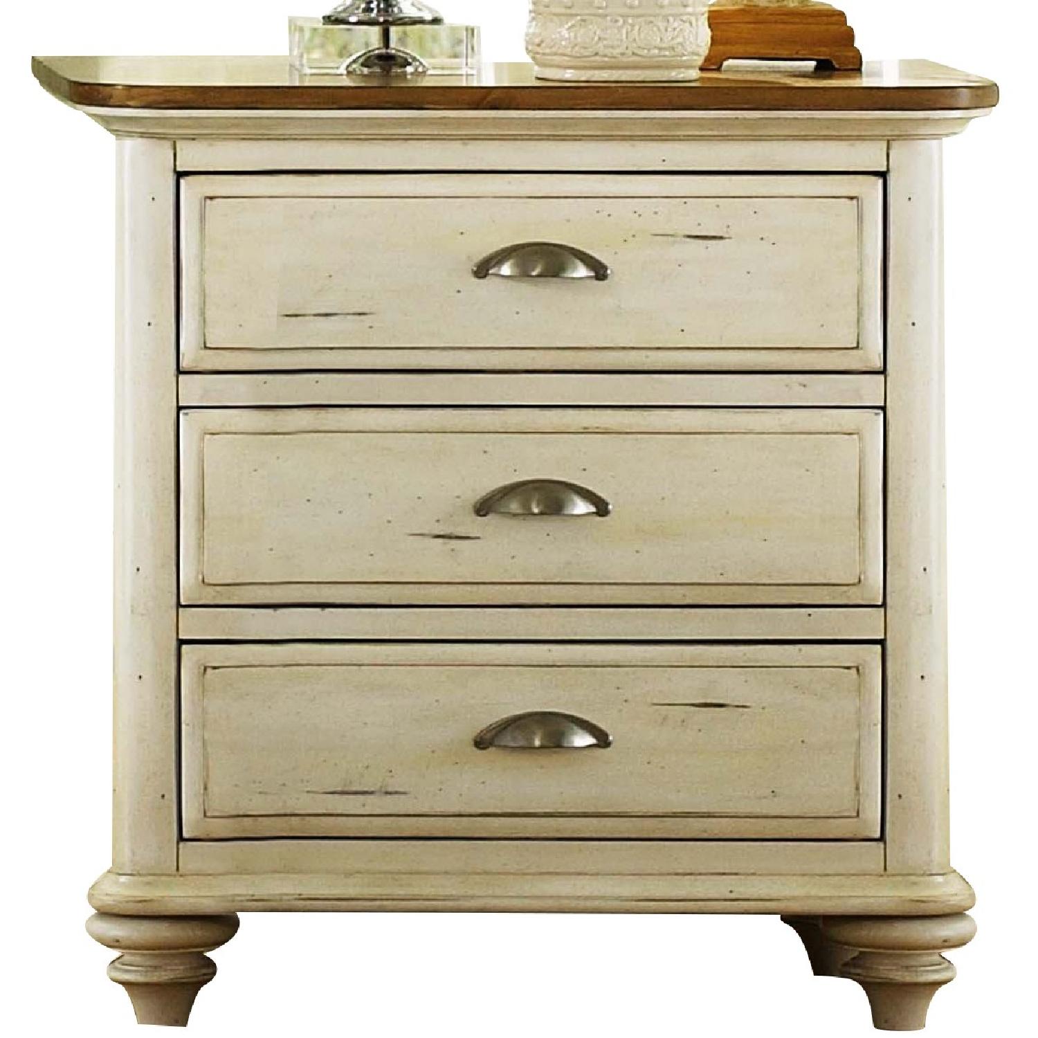 Liberty Furniture Ocean Isle Night Stand - image-0