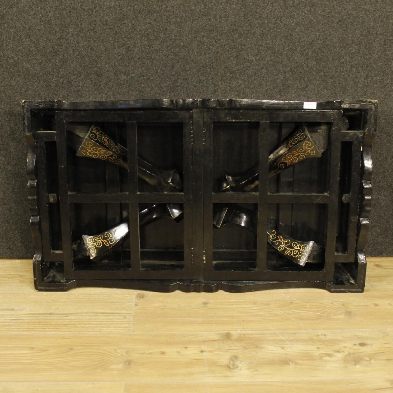French Coffee Table in Lacquered Gilt Painted Chinoiserie - image-9