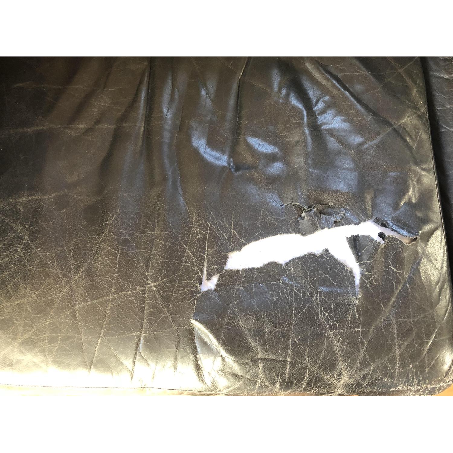 Vintage Le Corbusier LC2 Sofa Replica - image-2