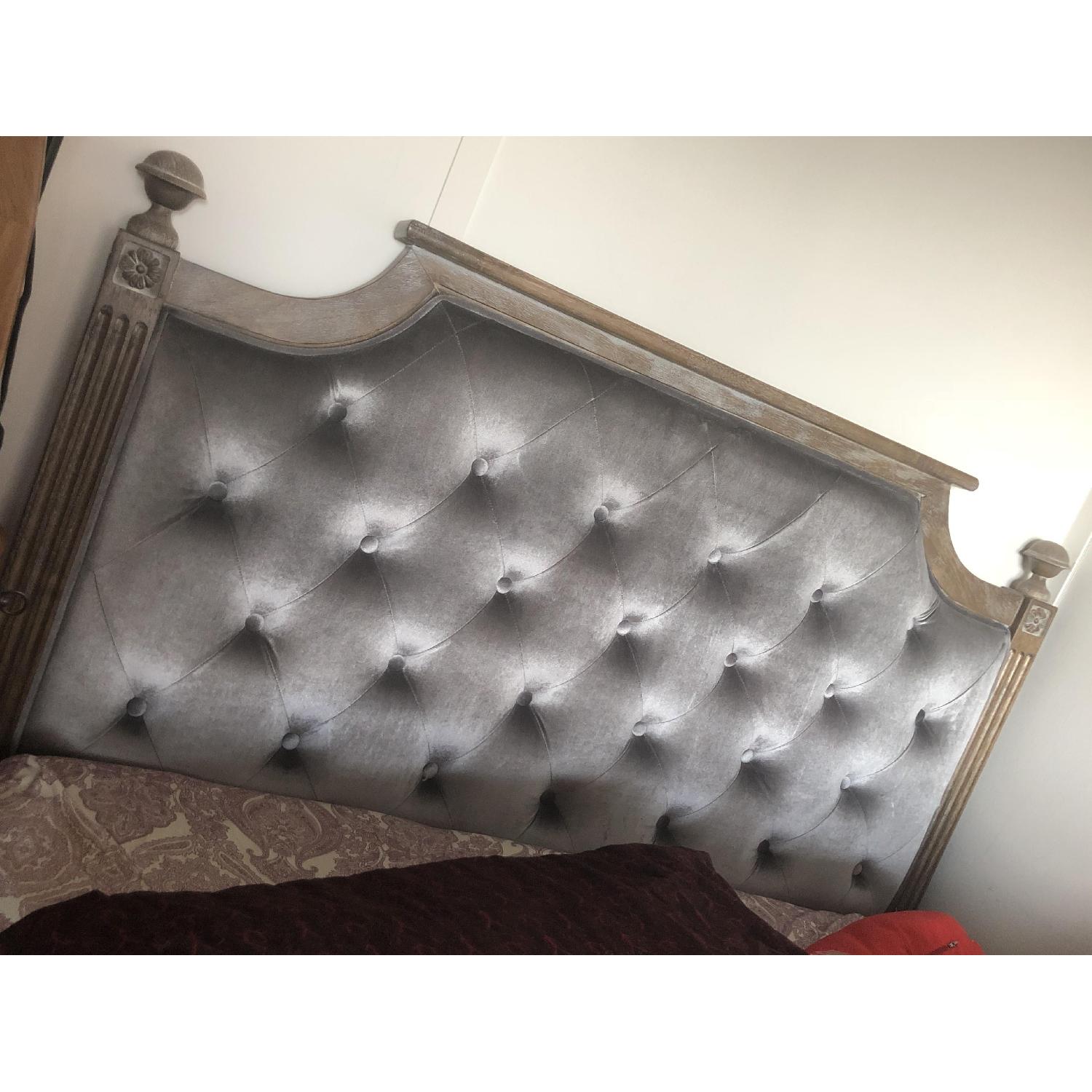 Safavieh Tufted Velvet Rustic Oak & Grey Full Headboard - image-5
