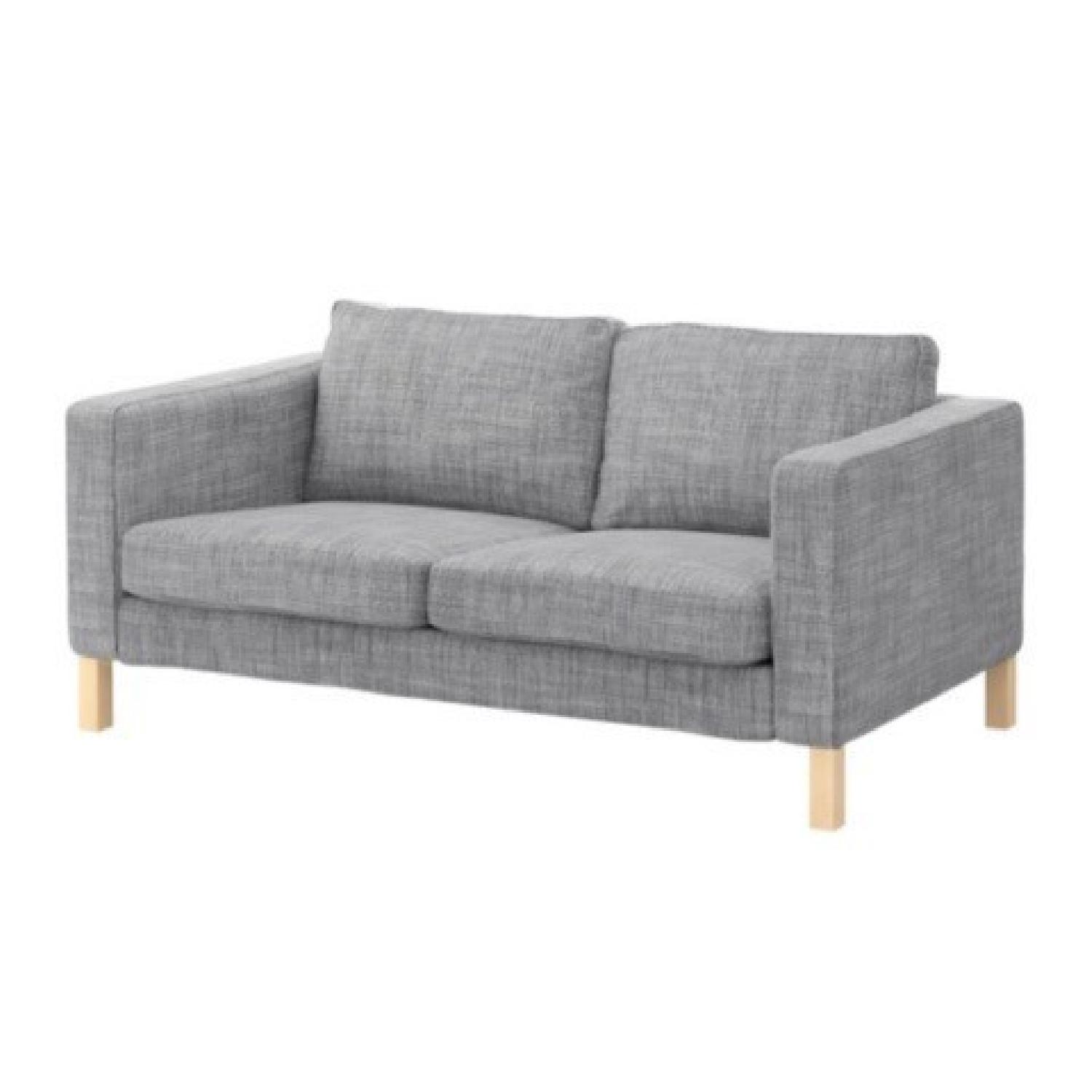 KARLSTADカルススタード　イースンダグレー Ikea Karlstad Loveseat in Light Gray Isunda - AptDeco
