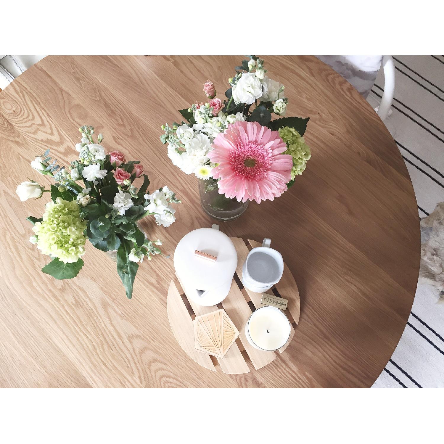 Article Seno Round Dining Table - image-4