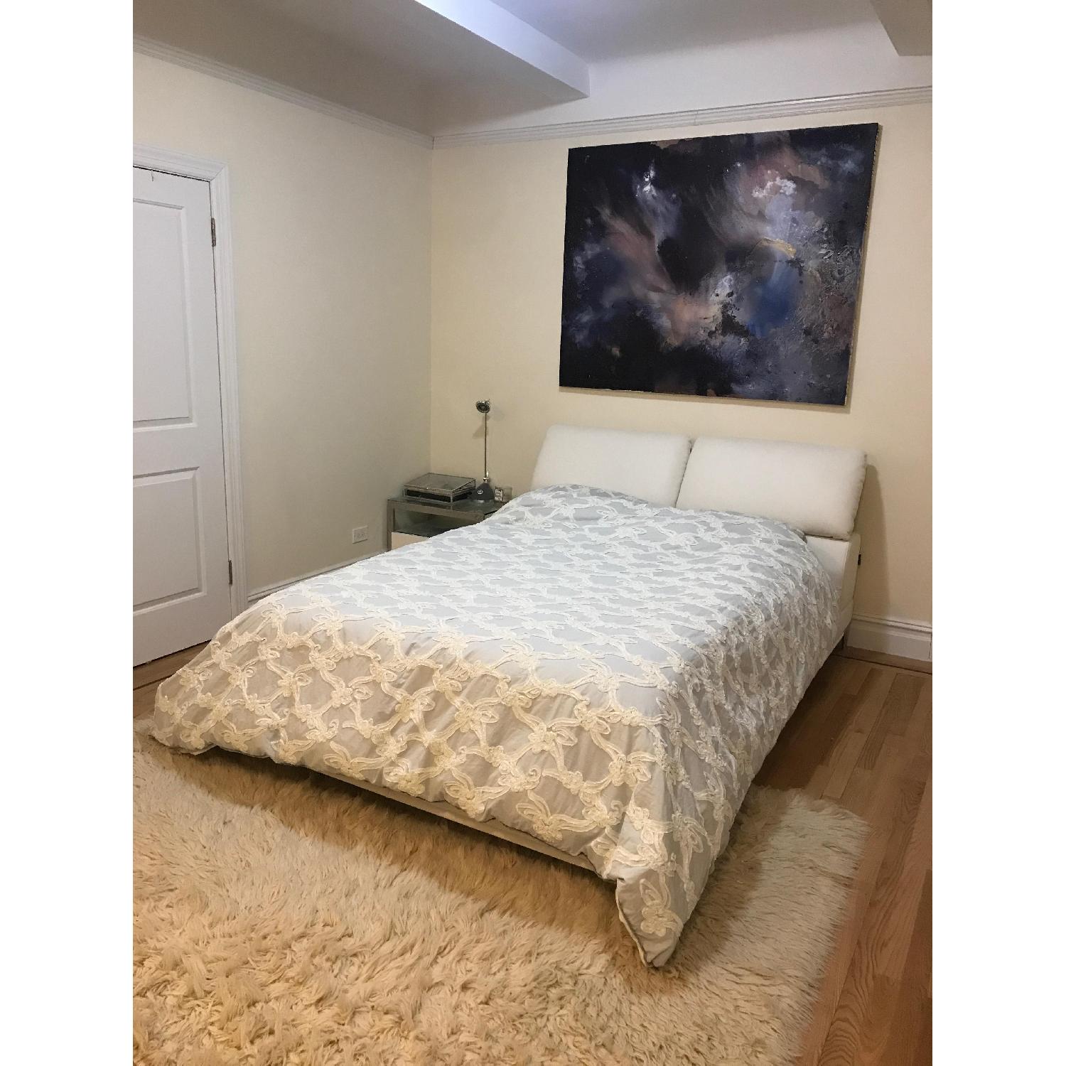 Modani White Leather Queen Size Bed - image-4