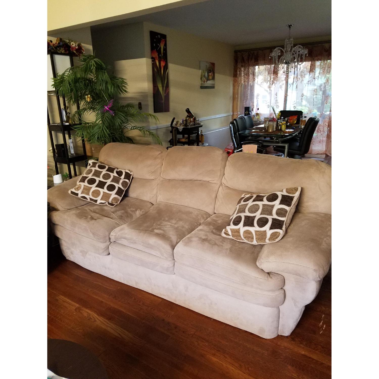 Rooms To Go Queen Size Sleeper Sofa AptDeco