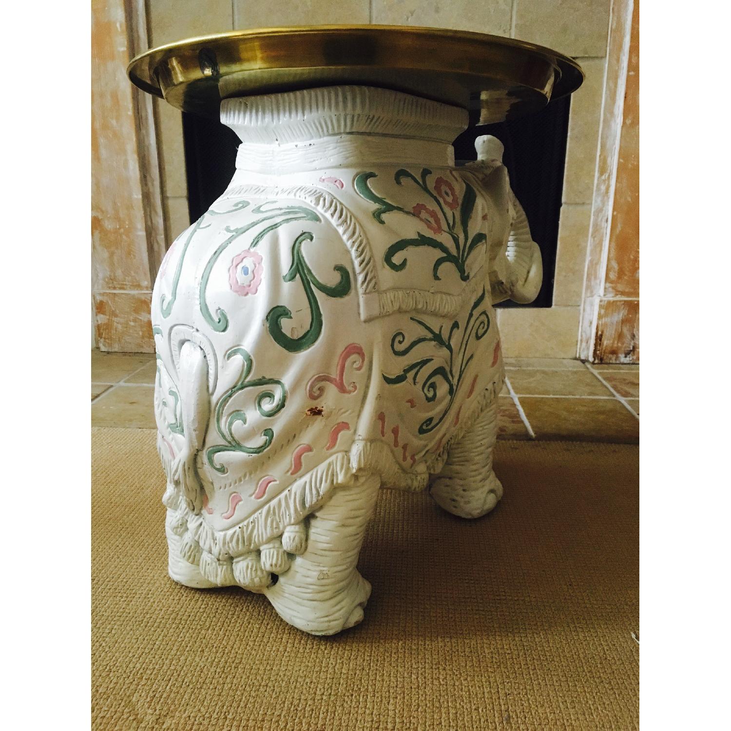 アレクサンドルエピタフ　3枚 Vintage White Elephant Side Table | Circa Who