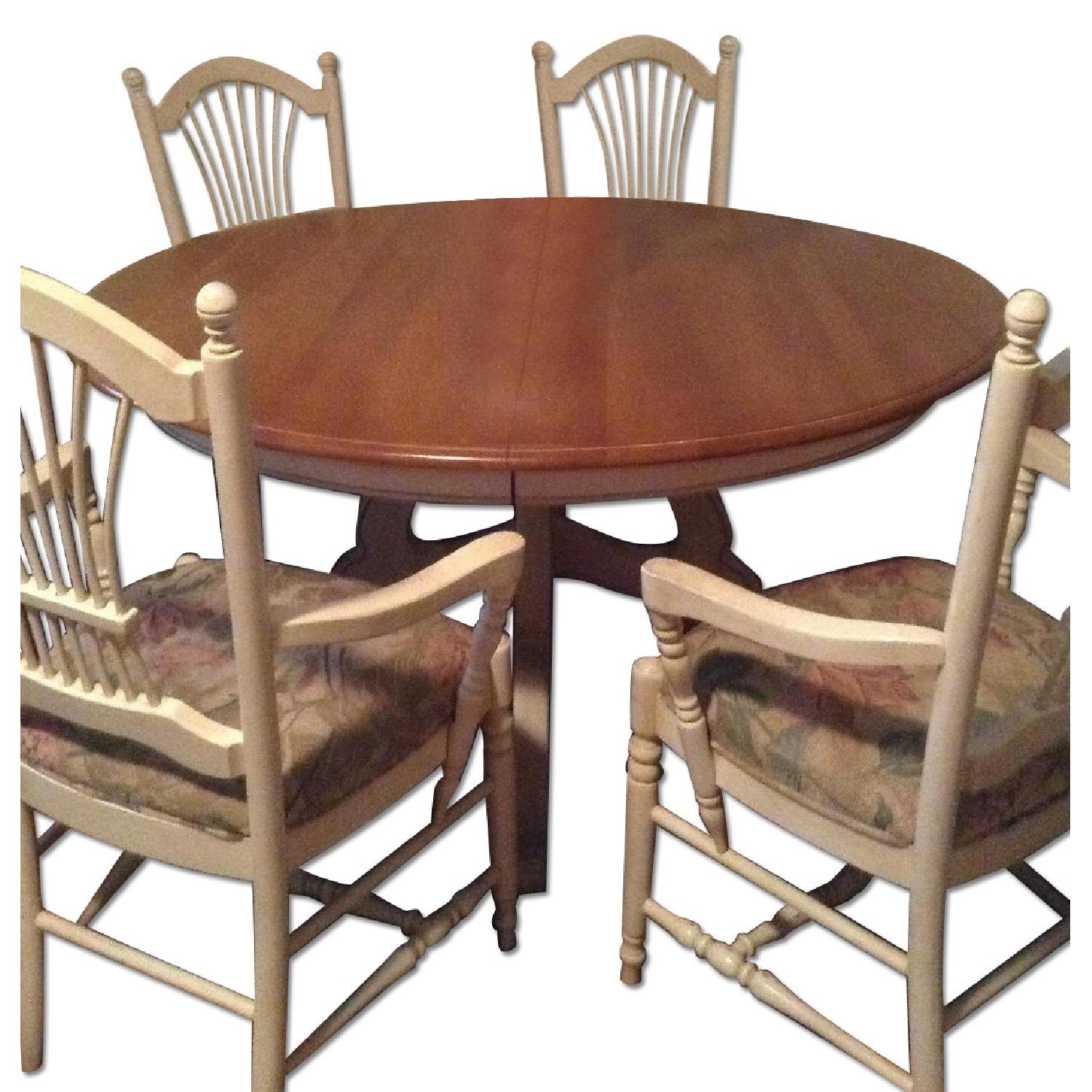 Ethan Allan 8 Piece Dining Room Set - image-0