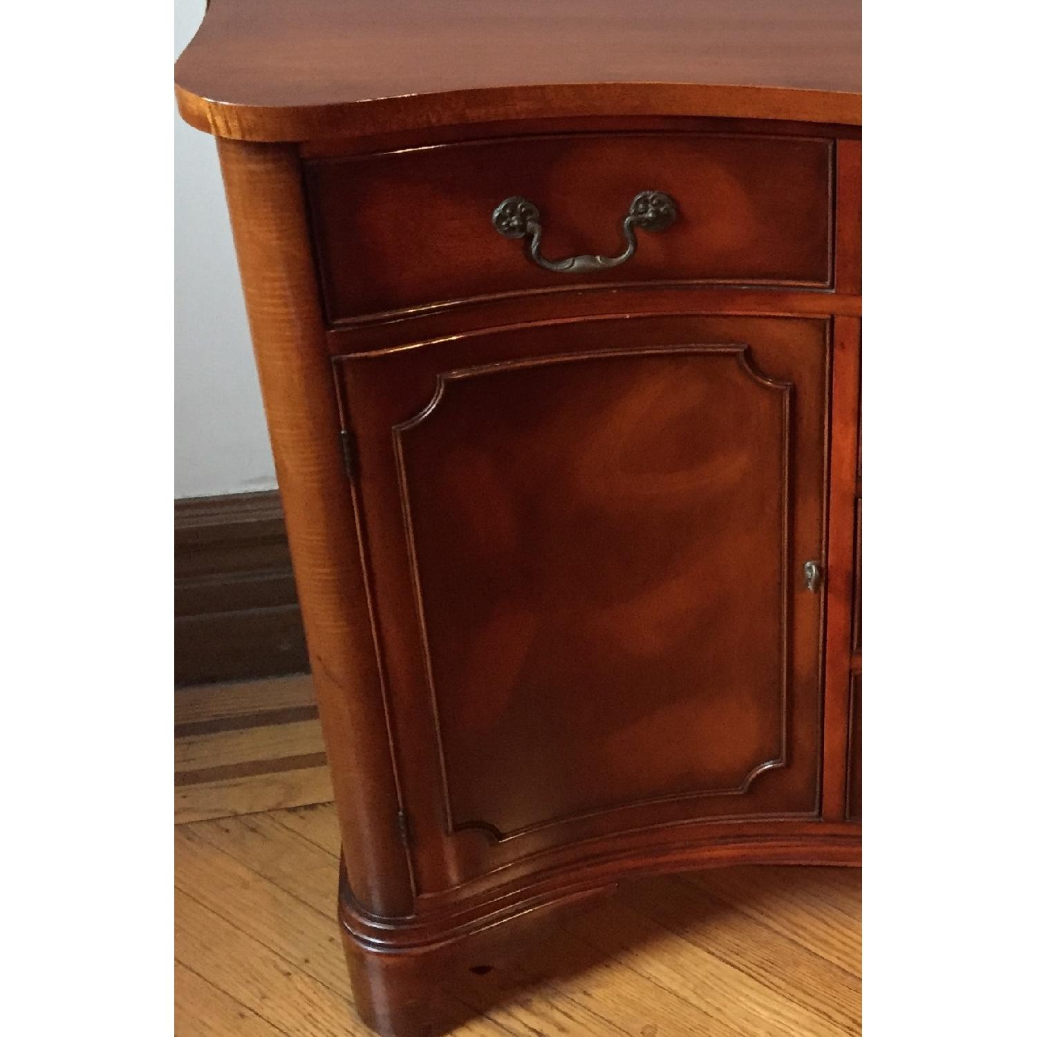 Morganton Duncan Phyfe Serpentine Sideboard - image-4