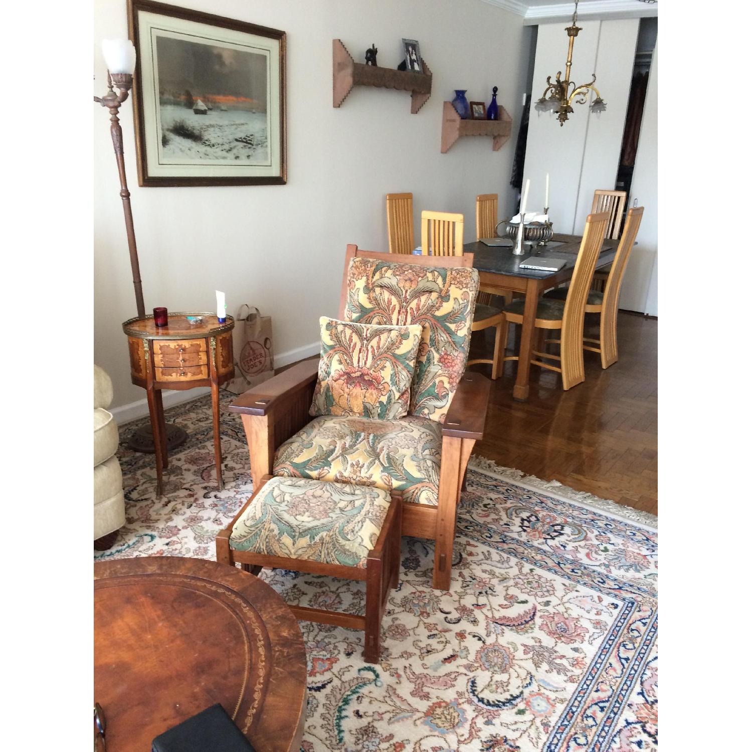 Stickley Audi & Co Reclining Arm Chair & Matching Ottoman - image-5