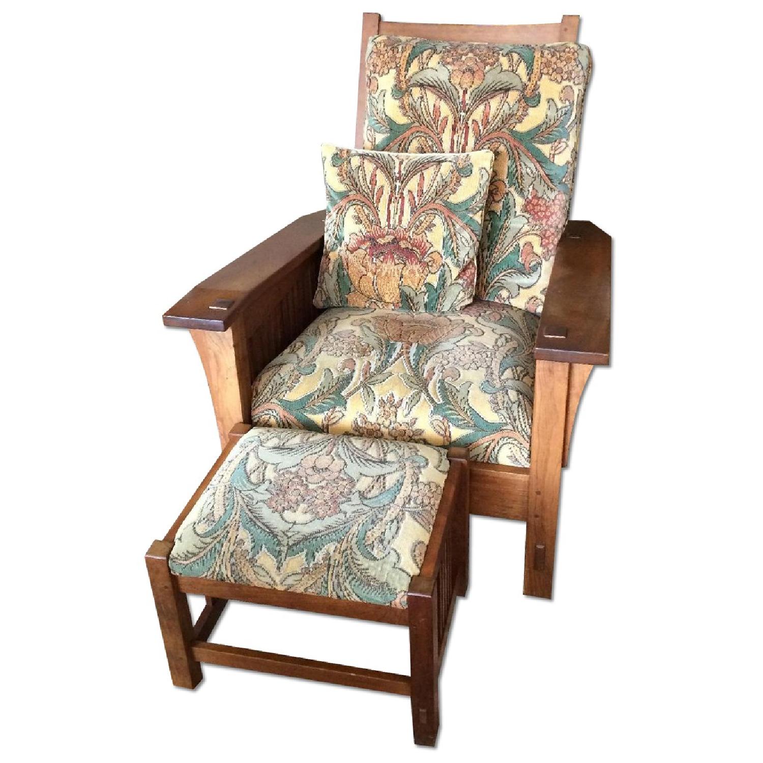Stickley Audi & Co Reclining Arm Chair & Matching Ottoman - image-0