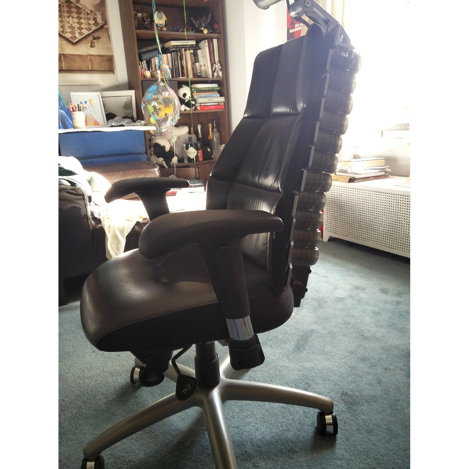 RFM Verte Executive Series Chair - image-3