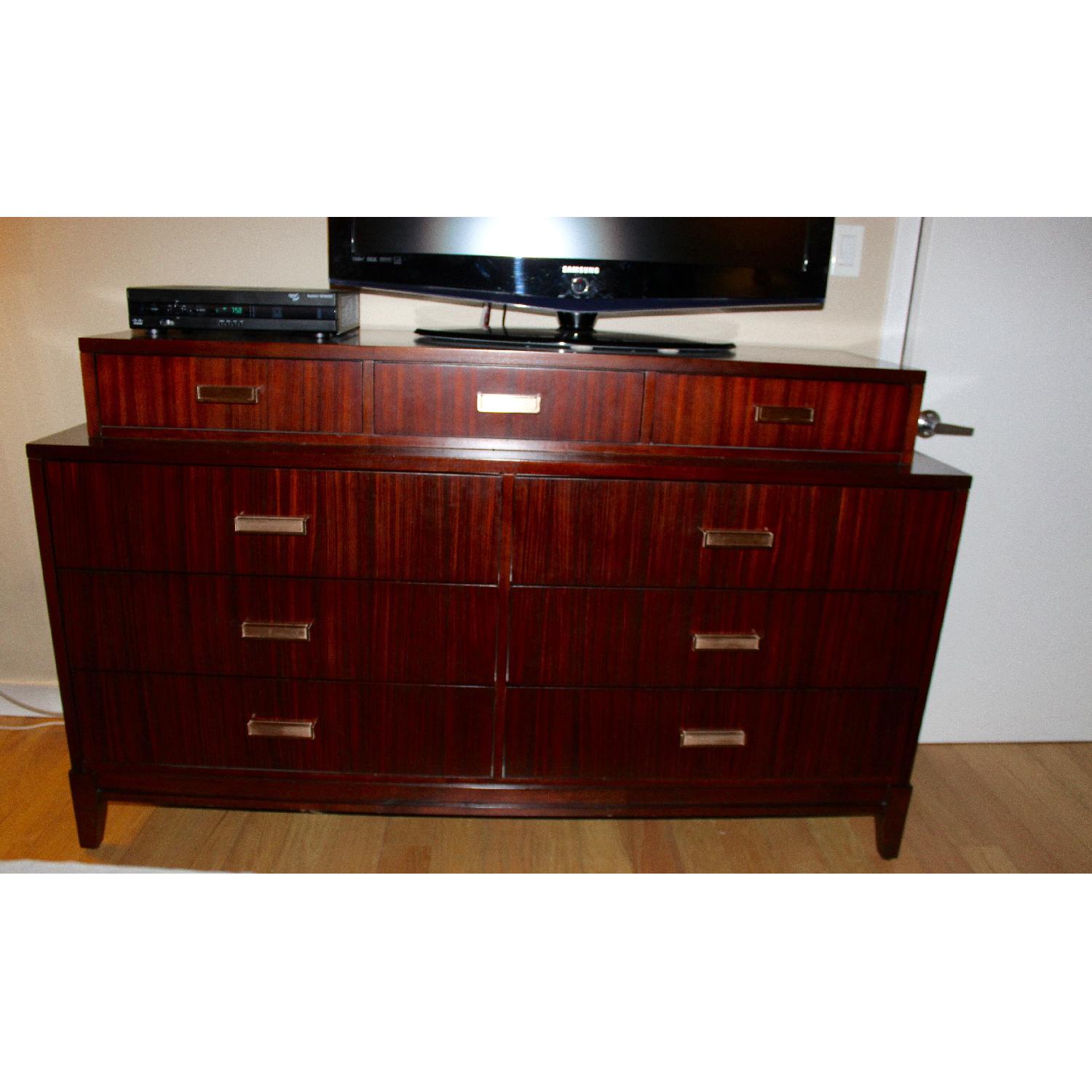 Lexington Zacara 4 Piece Bedroom Set - image-9