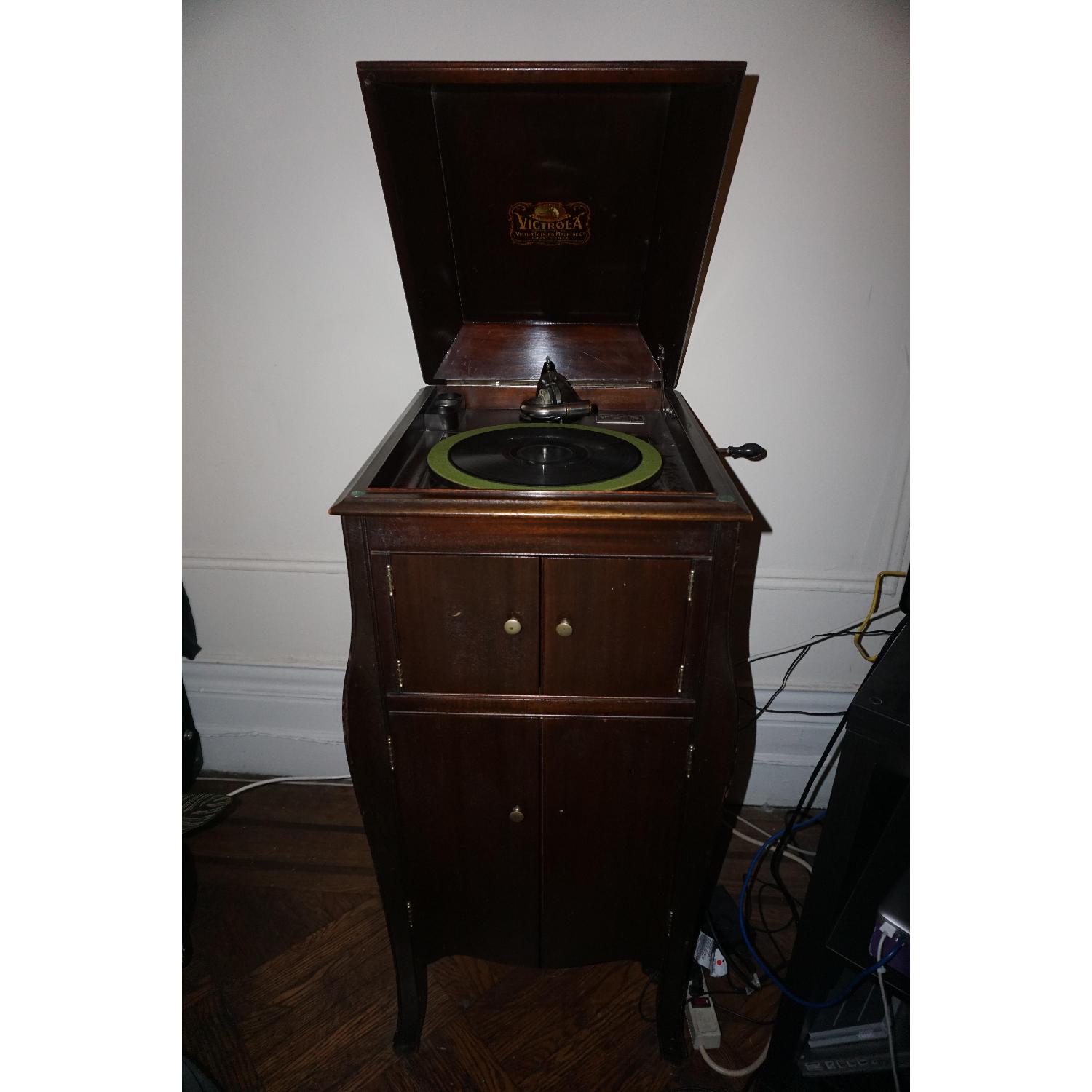 Victor Victrola 1916 Antique Phonograph - image-1
