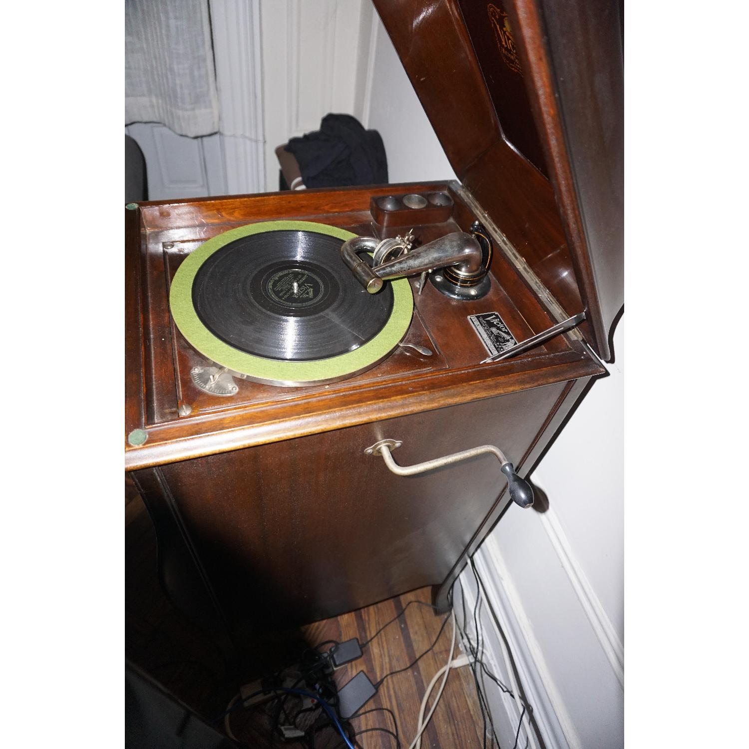 Victor Victrola 1916 Antique Phonograph - image-2