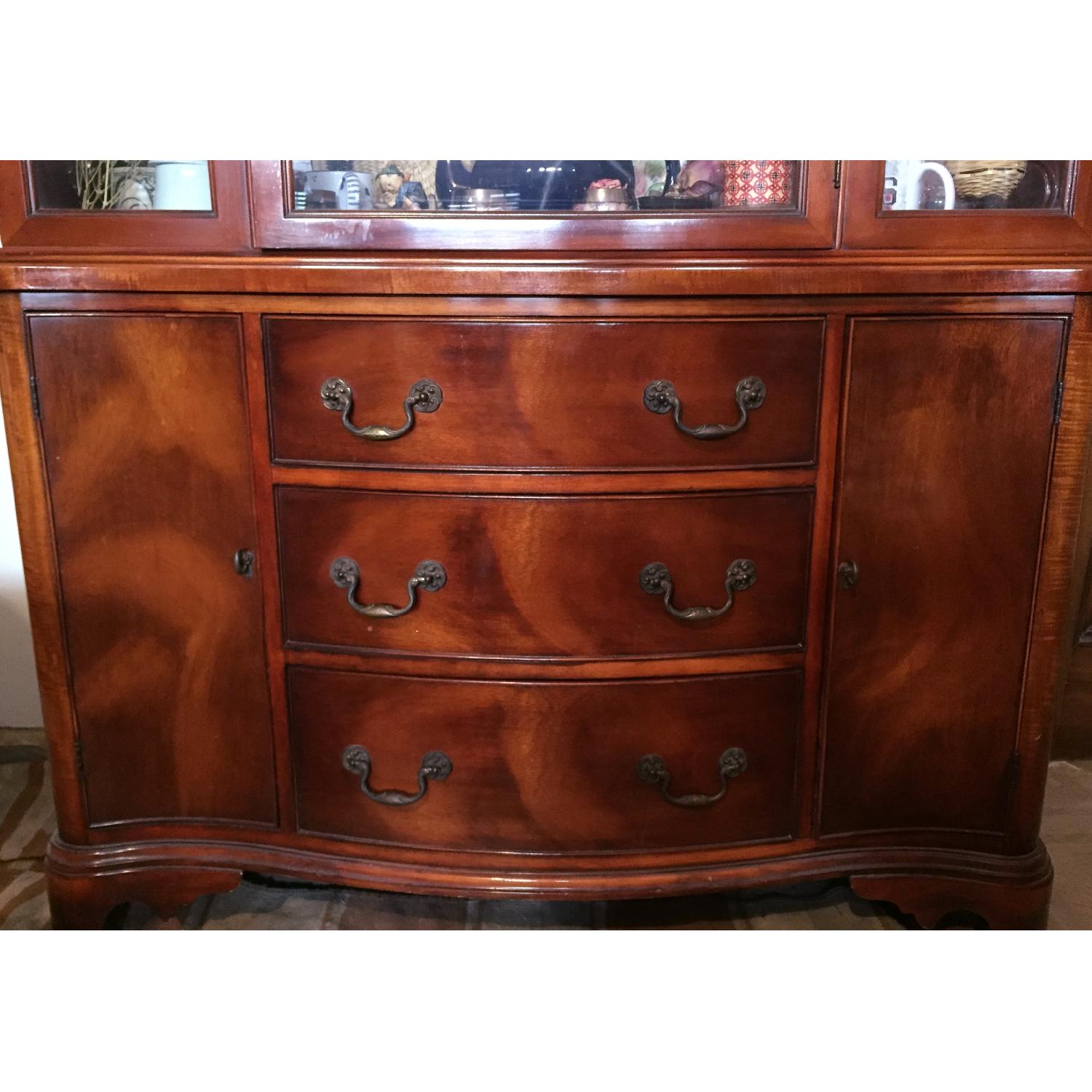 Morganton Duncan Phyfe China Cabinet - image-5
