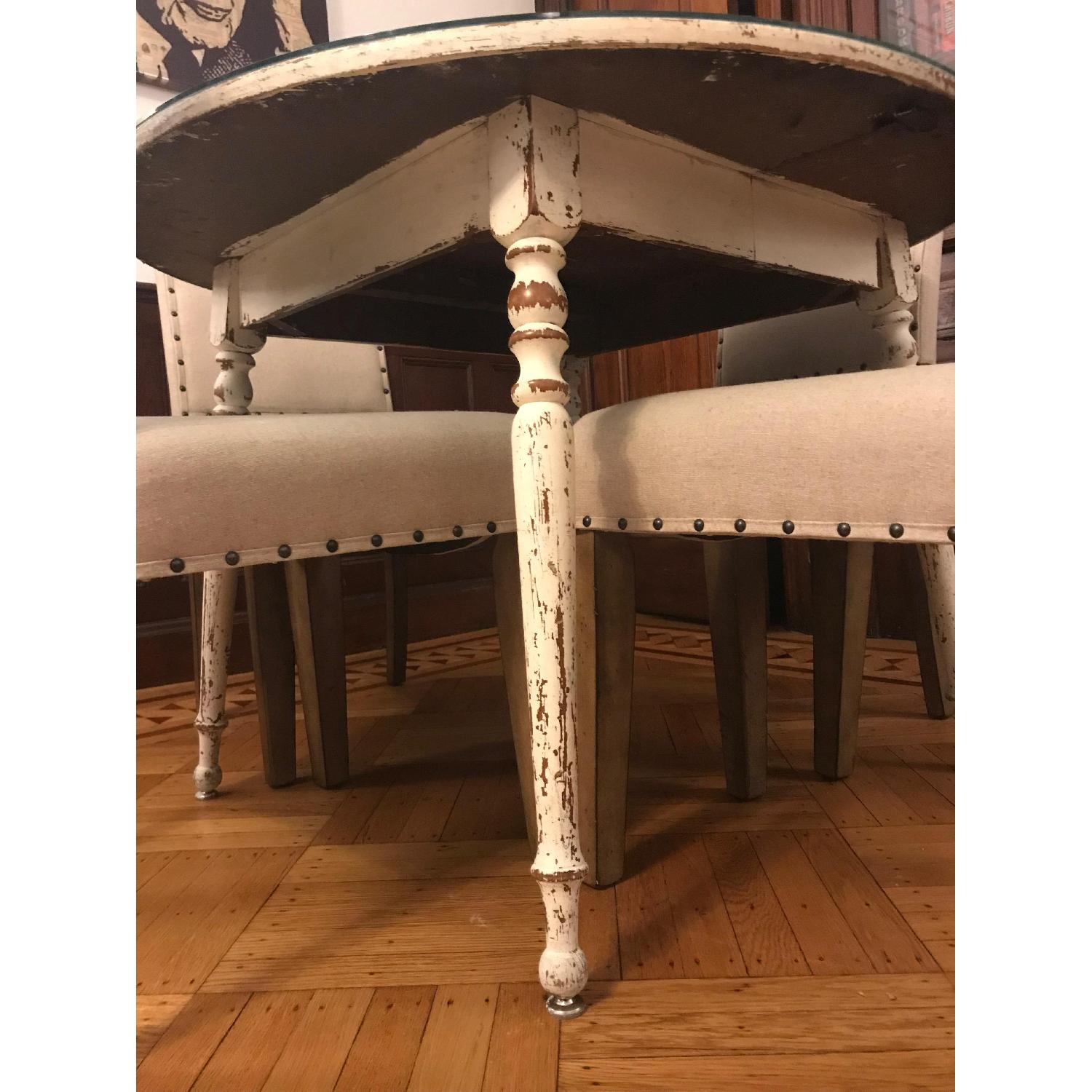 Round Dining Table w/ 4 Chairs - AptDeco