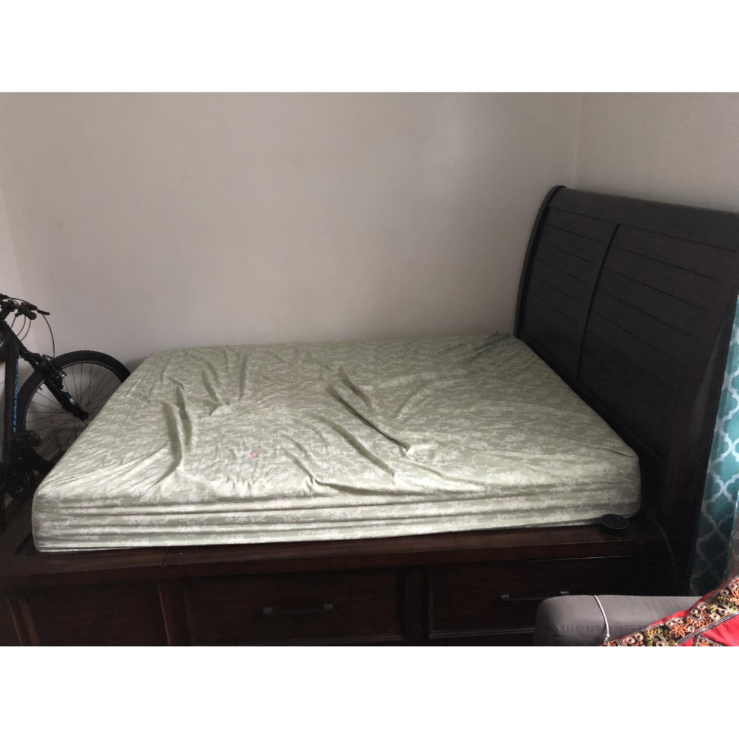 Bob's Hudson Storage Bed AptDeco