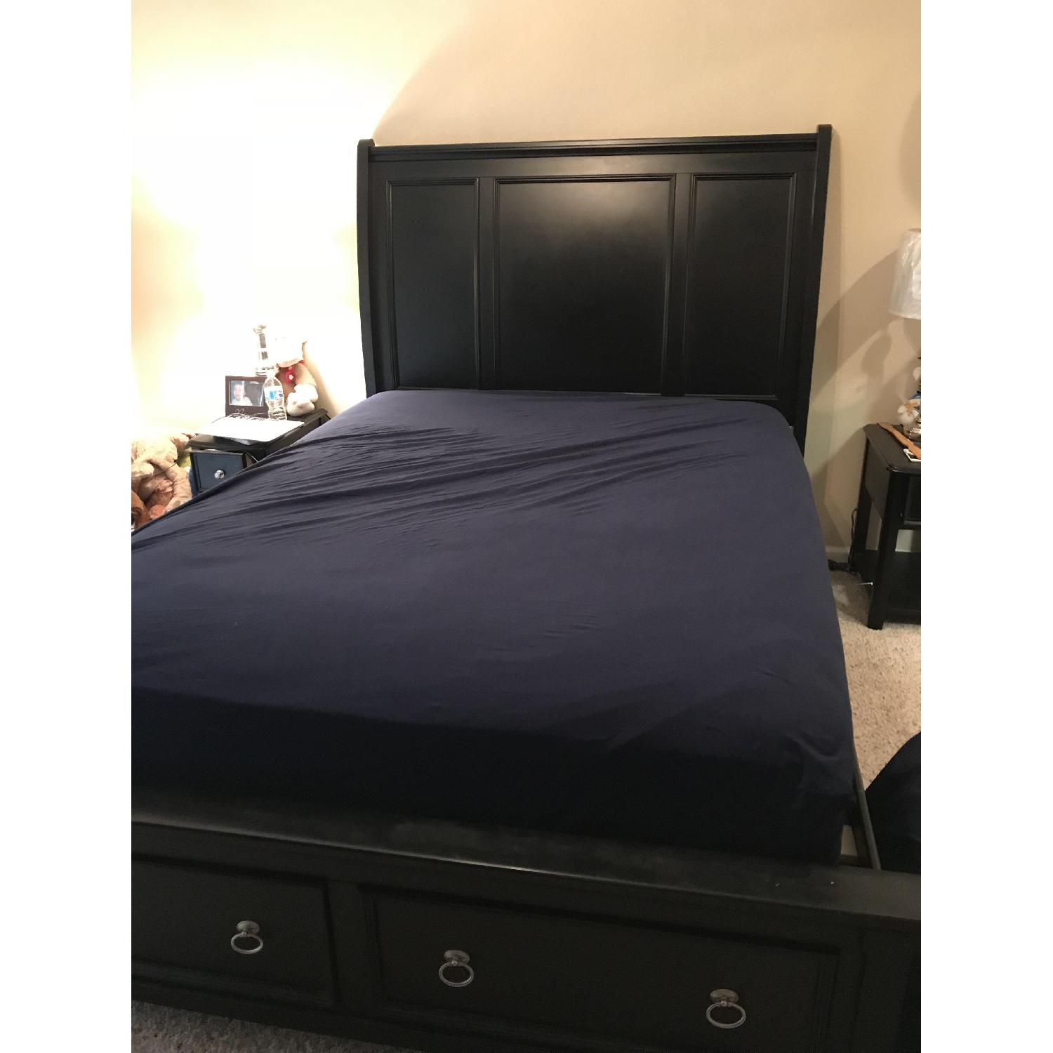 Ashley Greensburg Queen Sleigh Bed w/ Storage - image-2