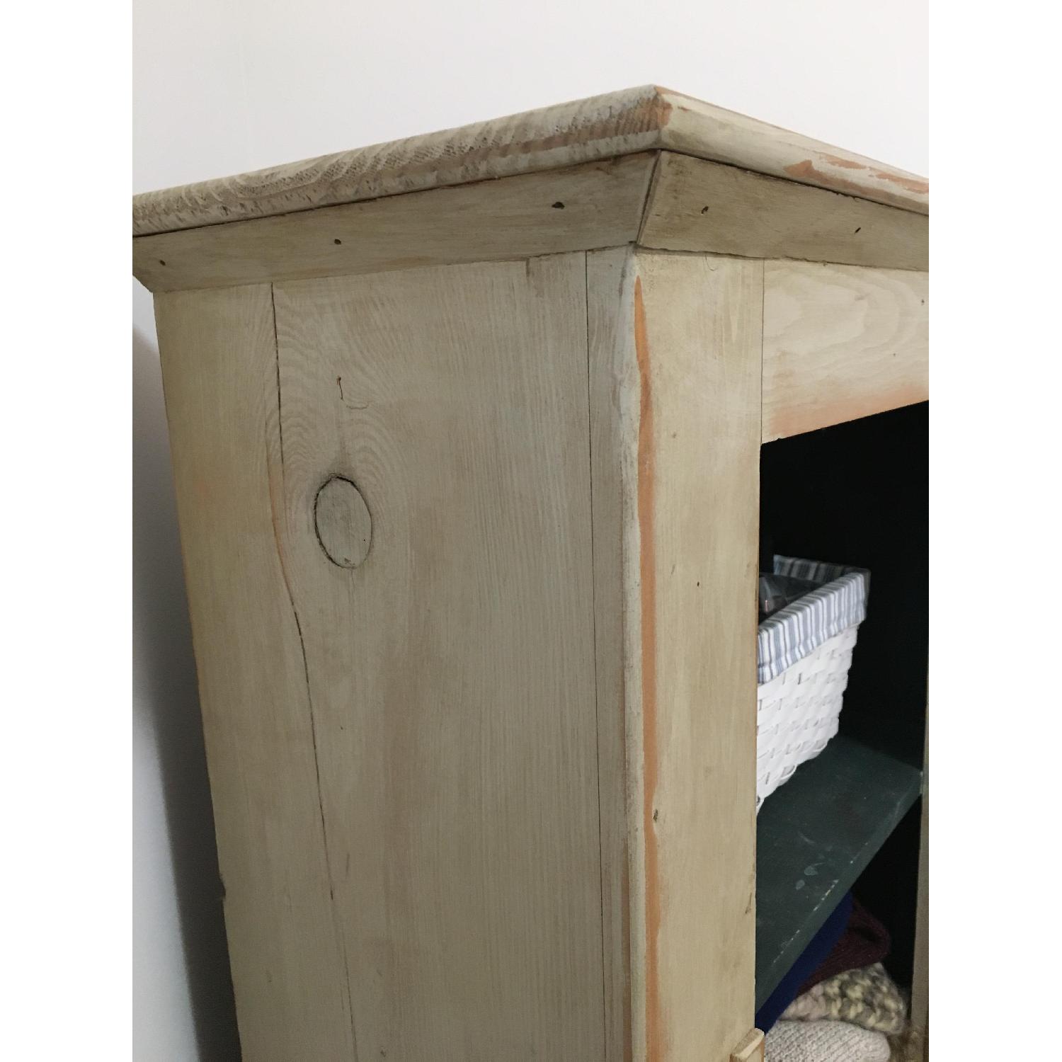 Antique Distressed Wood AptDeco