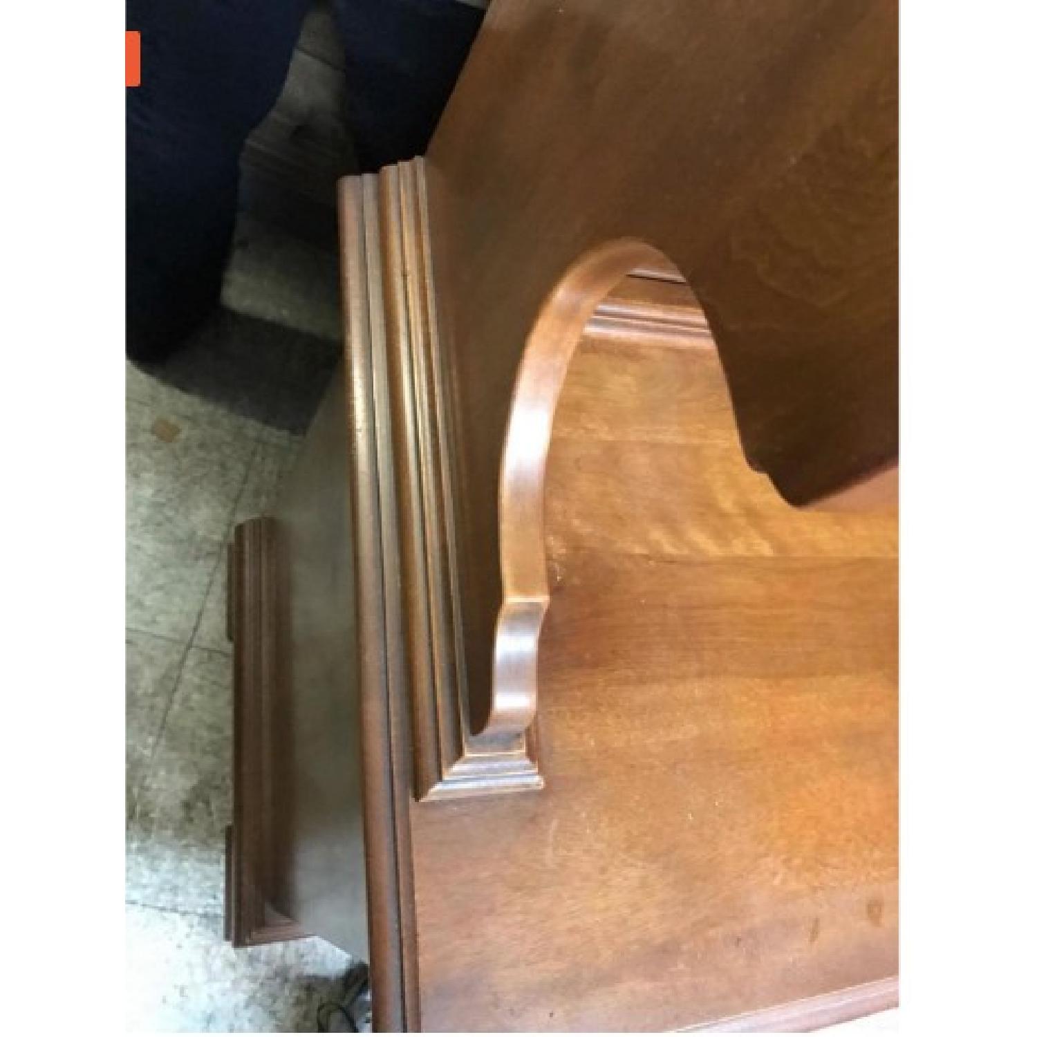 Ethan Allen Hutch/China Cabinet - image-5