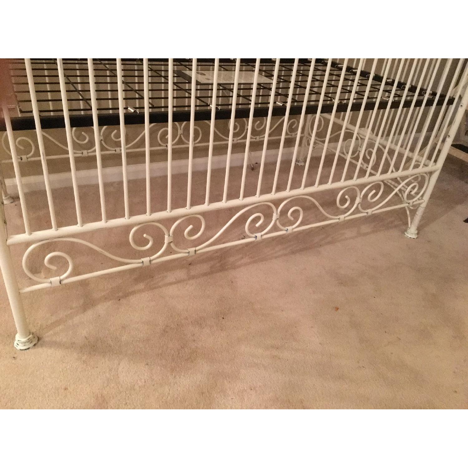 Bratt Decor Casablanca Crib - image-7