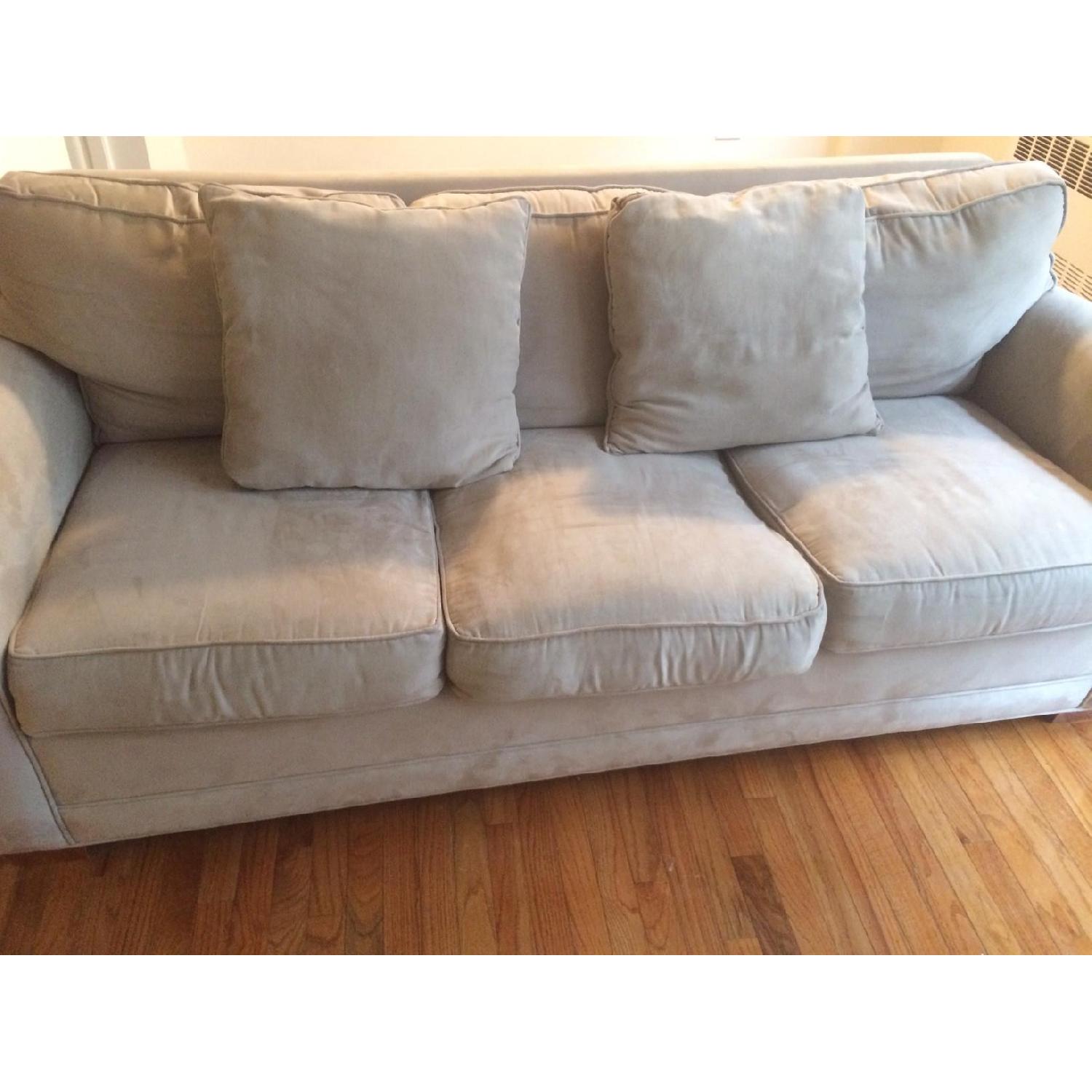 Raymour & Flanigan H.M. Richards 3 Seater Sofa w/ 2 Pillows - image-3