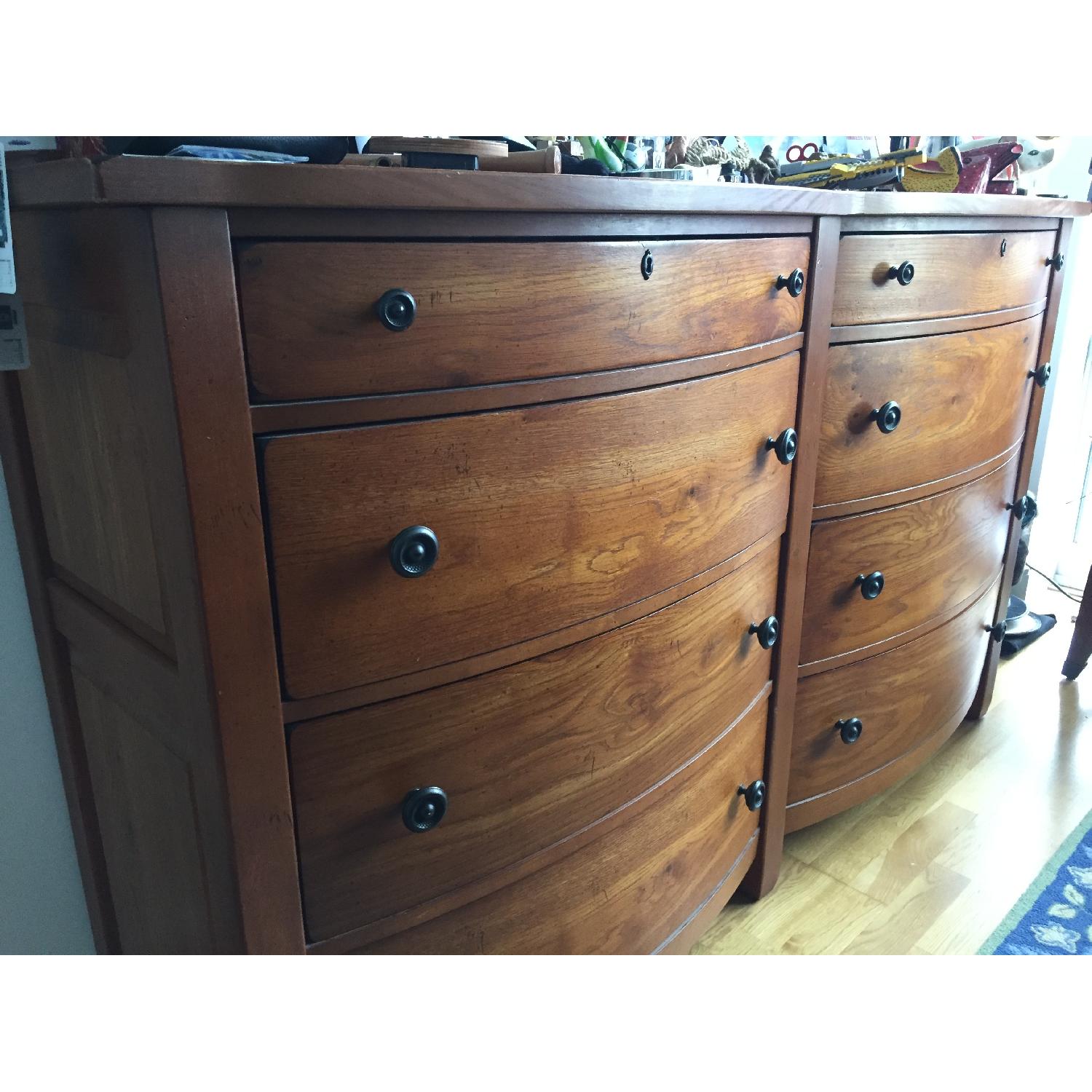 Broyhill  10 Drawer Dresser - image-3