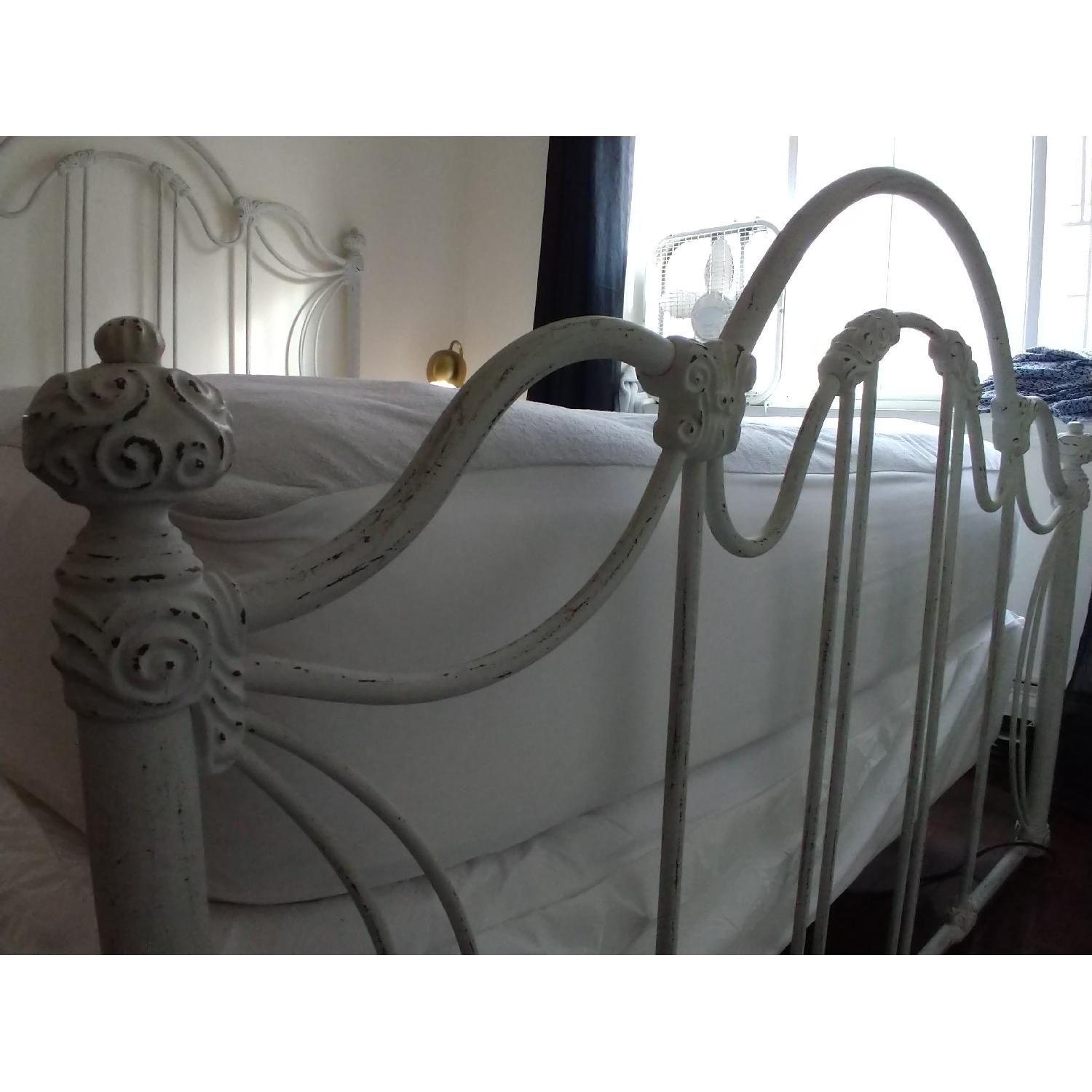 Wesley Allen Marlow Queen Iron Bed Frame - image-7