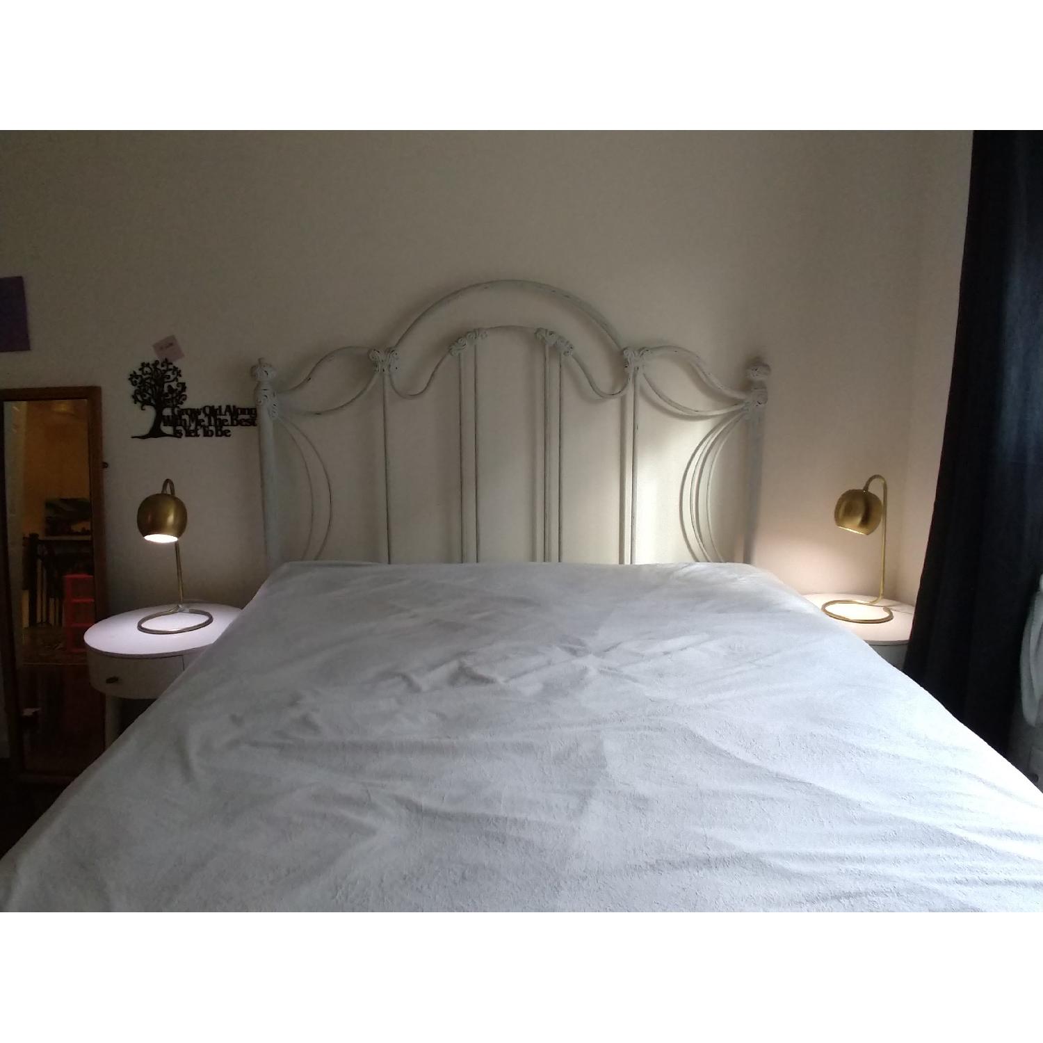 Wesley Allen Marlow Queen Iron Bed Frame - image-8