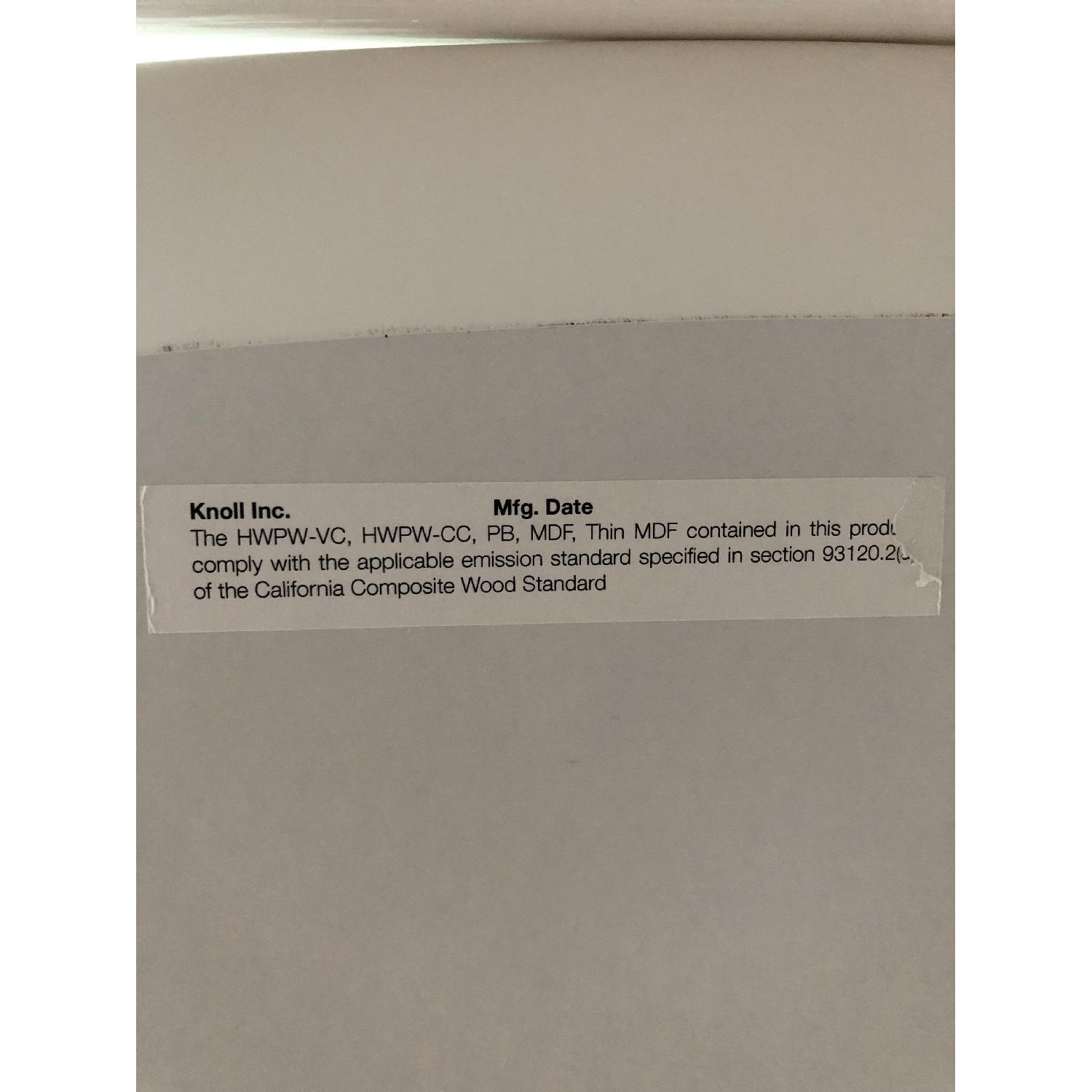 Knoll Saarinen White Oval Tulip Table - image-4