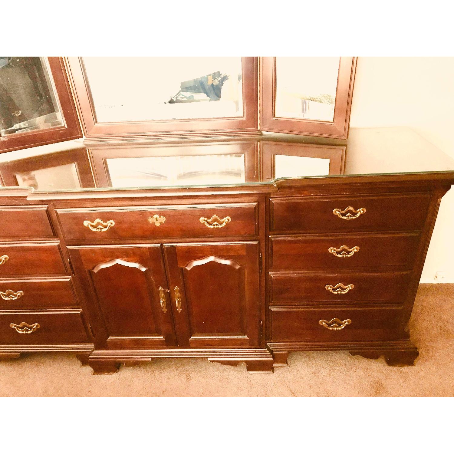 Thomasvill Furniture Vintage 1980s Dresser w/ Mirror - image-3