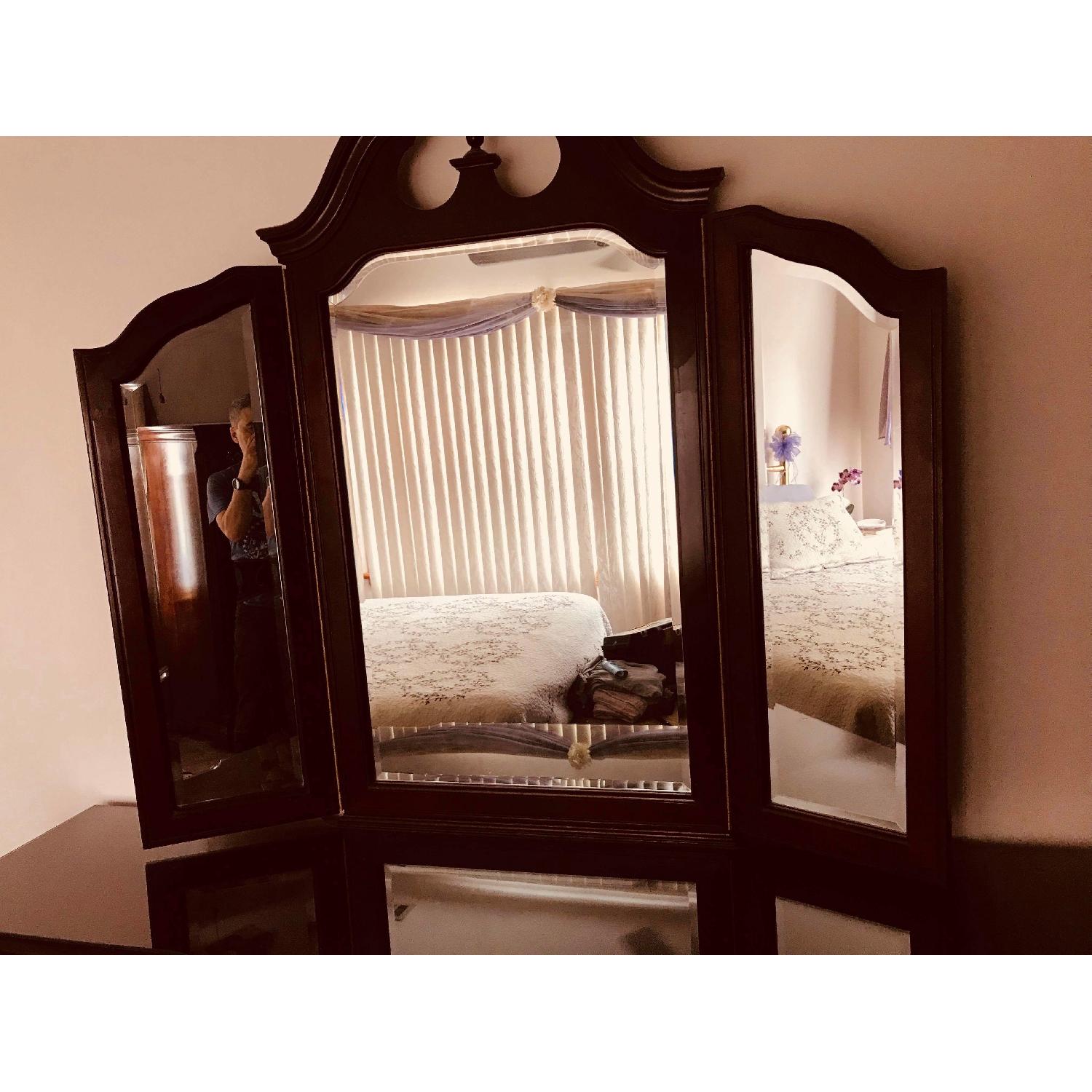 Thomasvill Furniture Vintage 1980s Dresser w/ Mirror - image-4