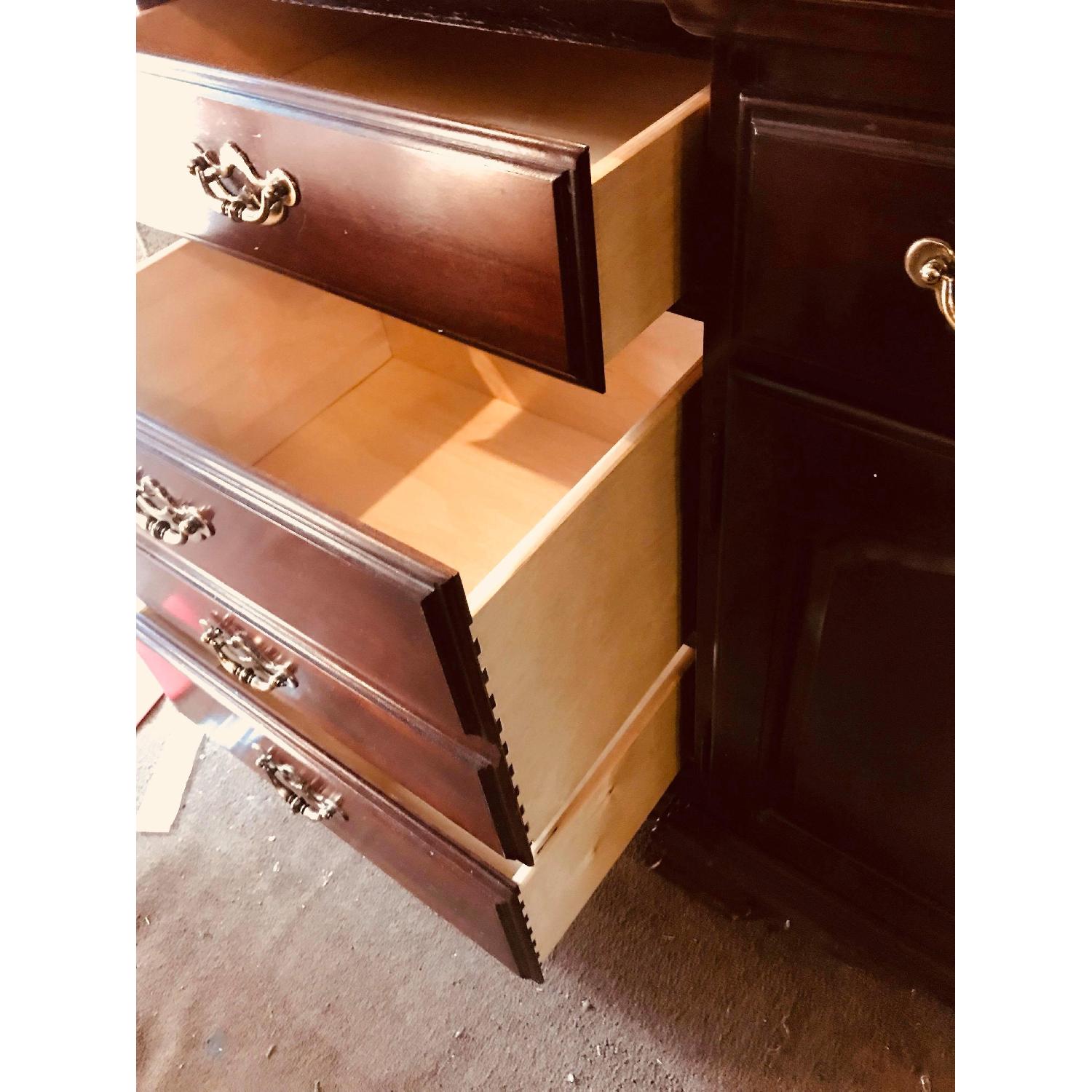 Thomasvill Furniture Vintage 1980s Dresser w/ Mirror - image-7