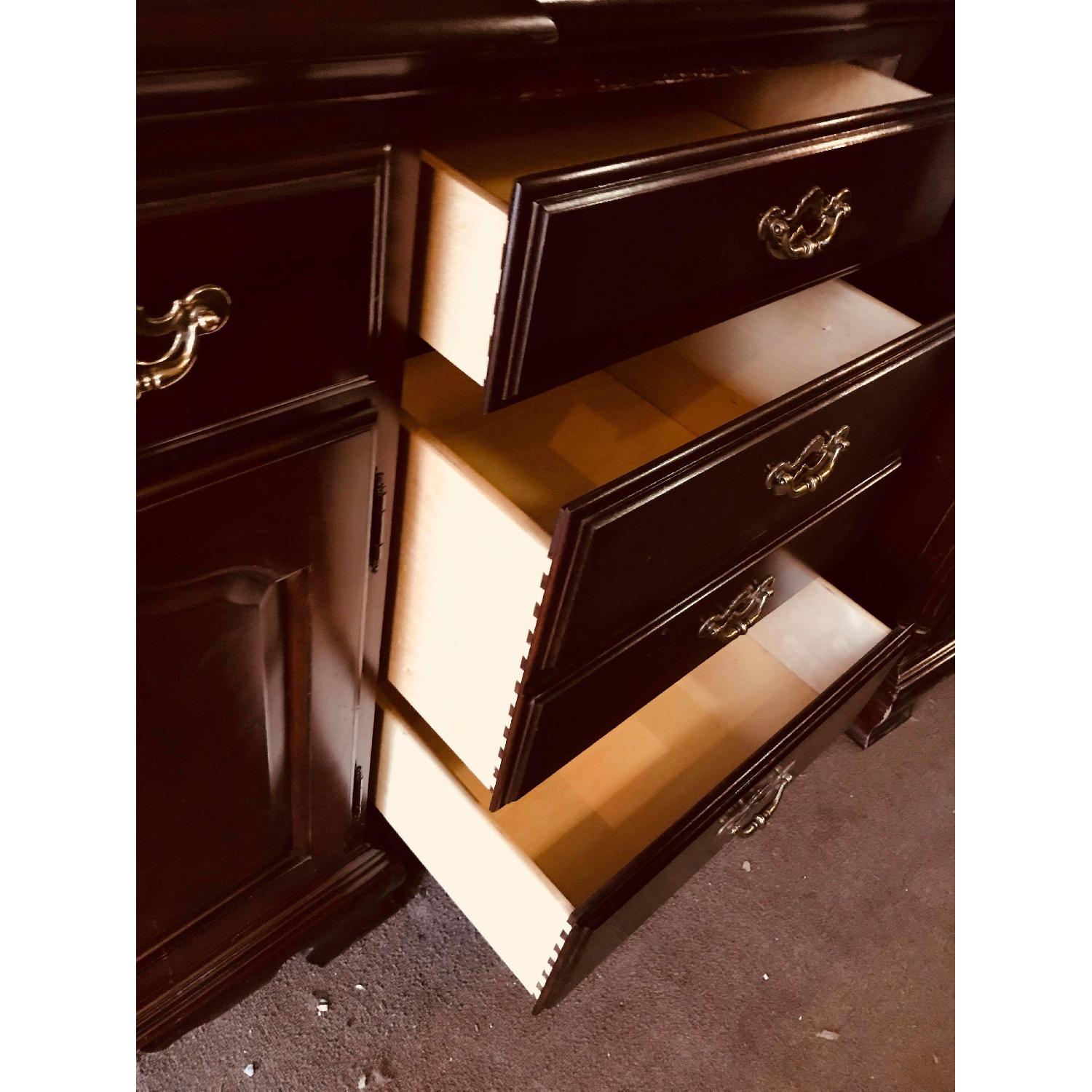 Thomasvill Furniture Vintage 1980s Dresser w/ Mirror - image-9