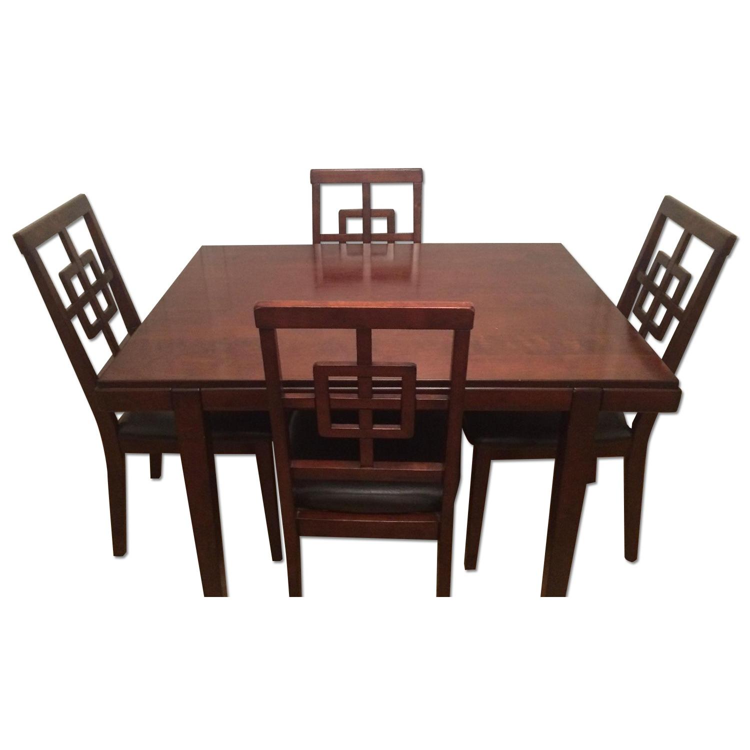 Dining Table w/ 4 Chairs - AptDeco