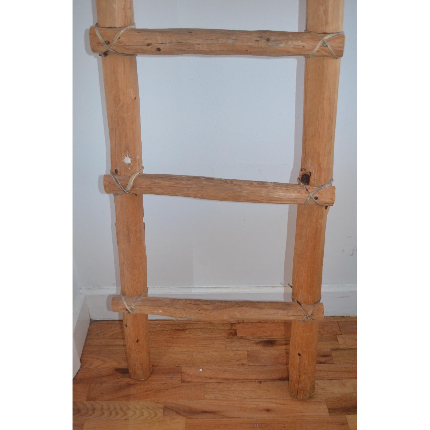 Native American Style Ladder AptDeco