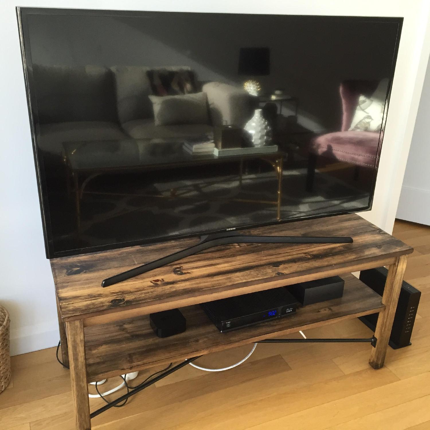 Mudhut Perdana TV Stand - image-1