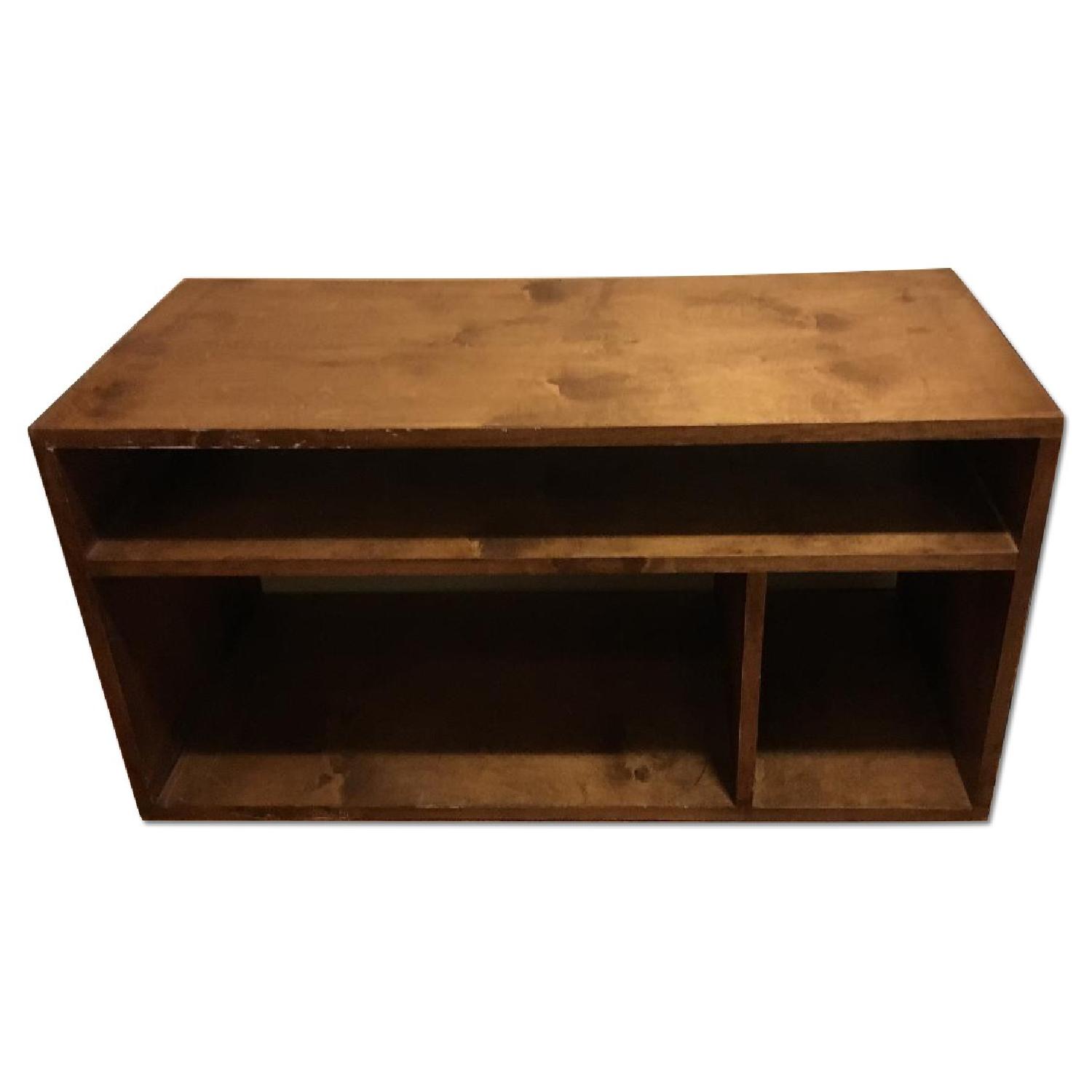 Table w/ Shelf - image-0